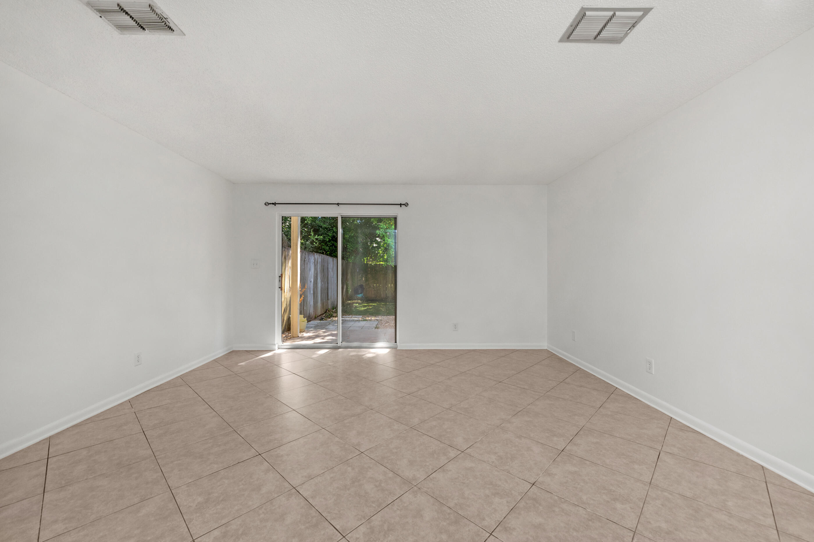 WOODHAM MANOR - Residential Lease