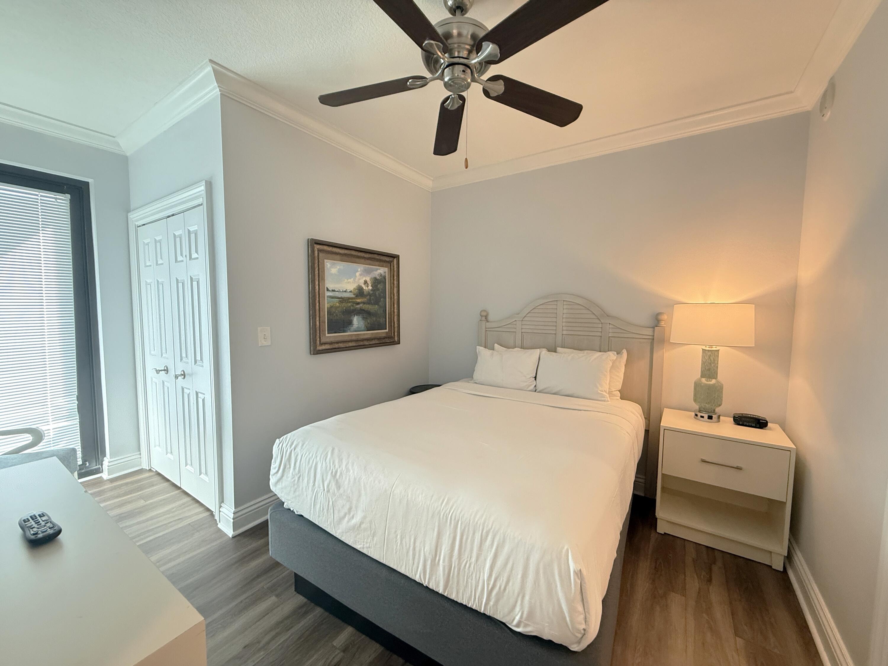 EMERALD GRANDE - Residential