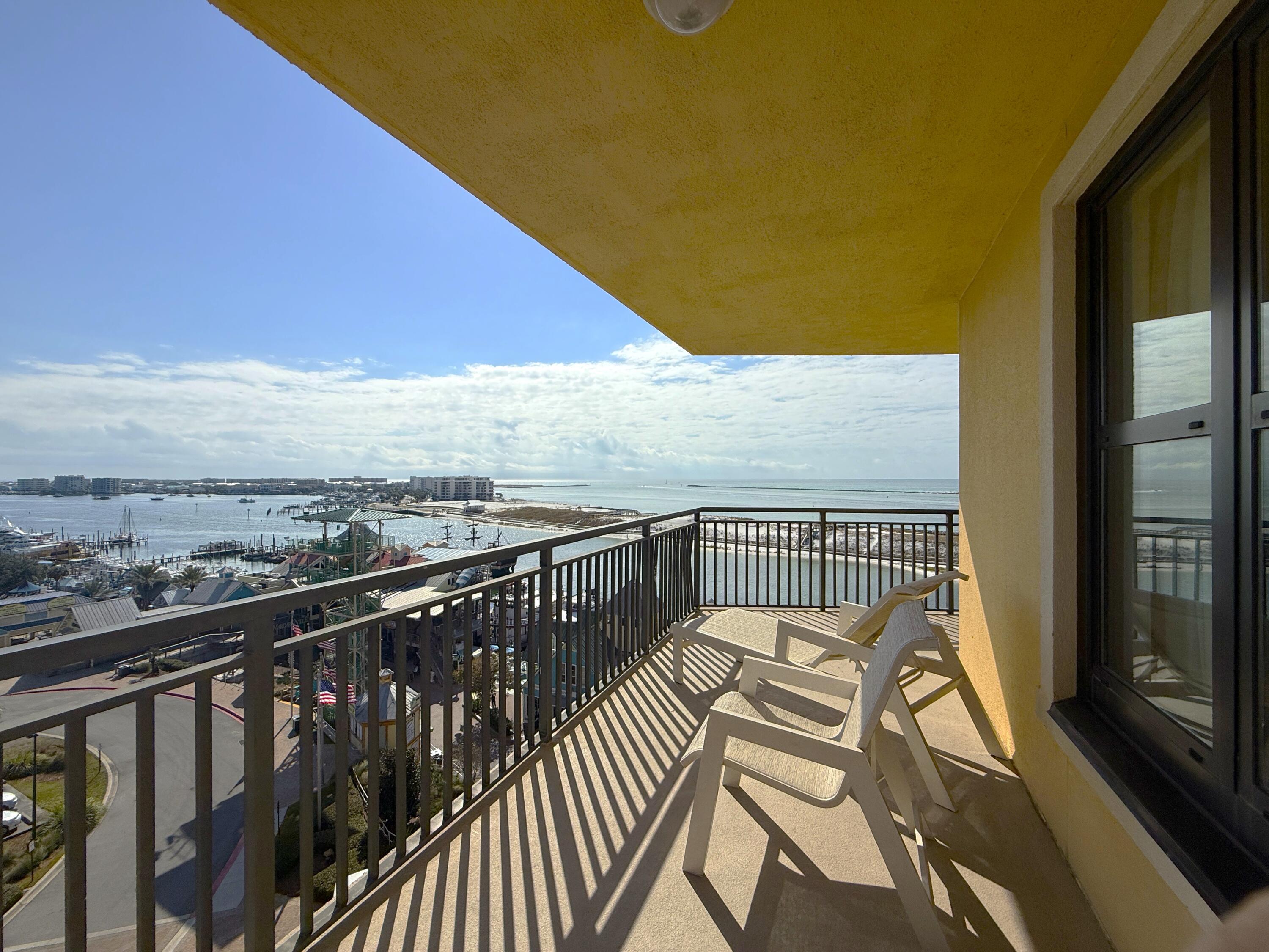 EMERALD GRANDE - Residential