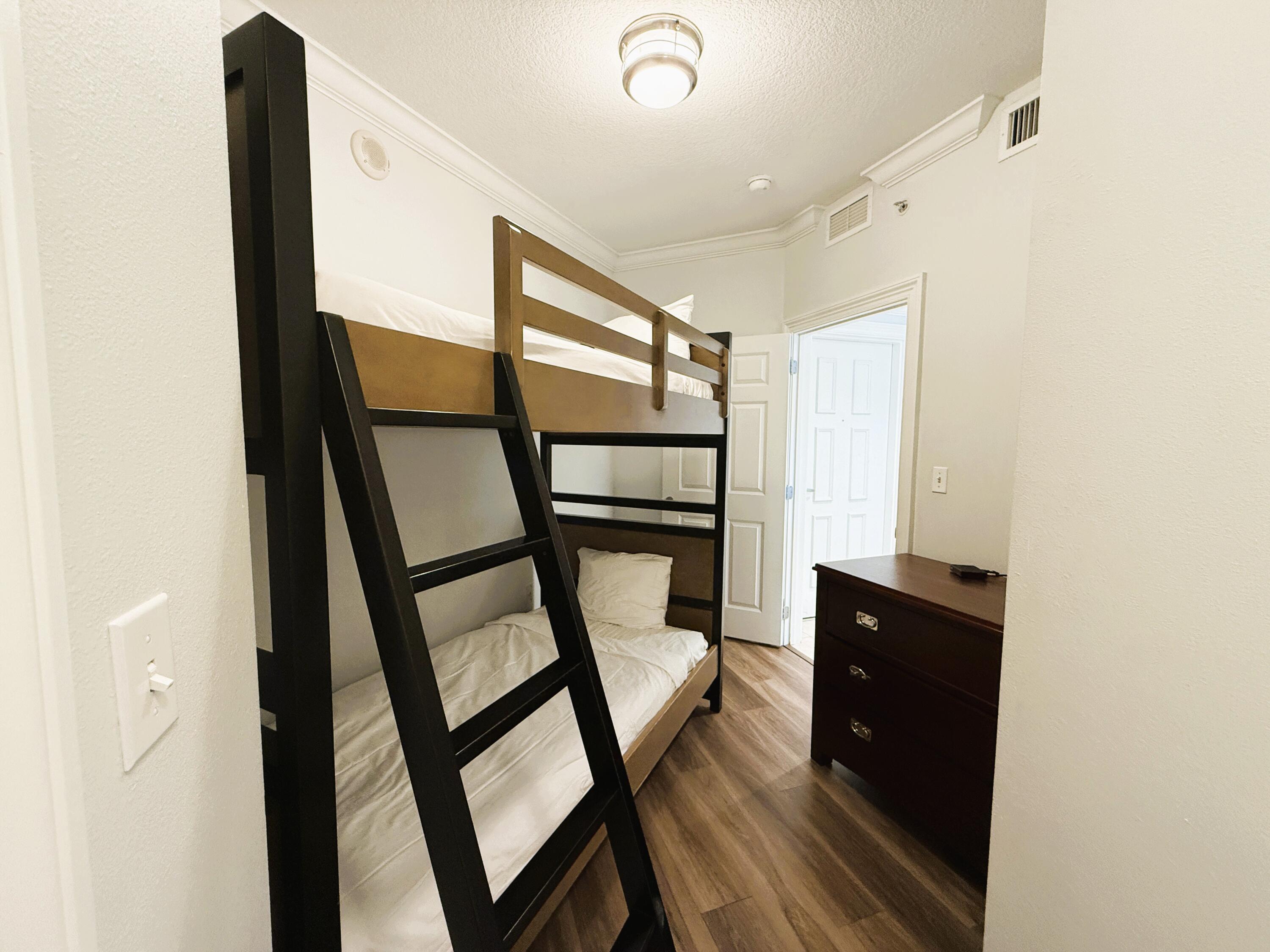 EMERALD GRANDE - Residential