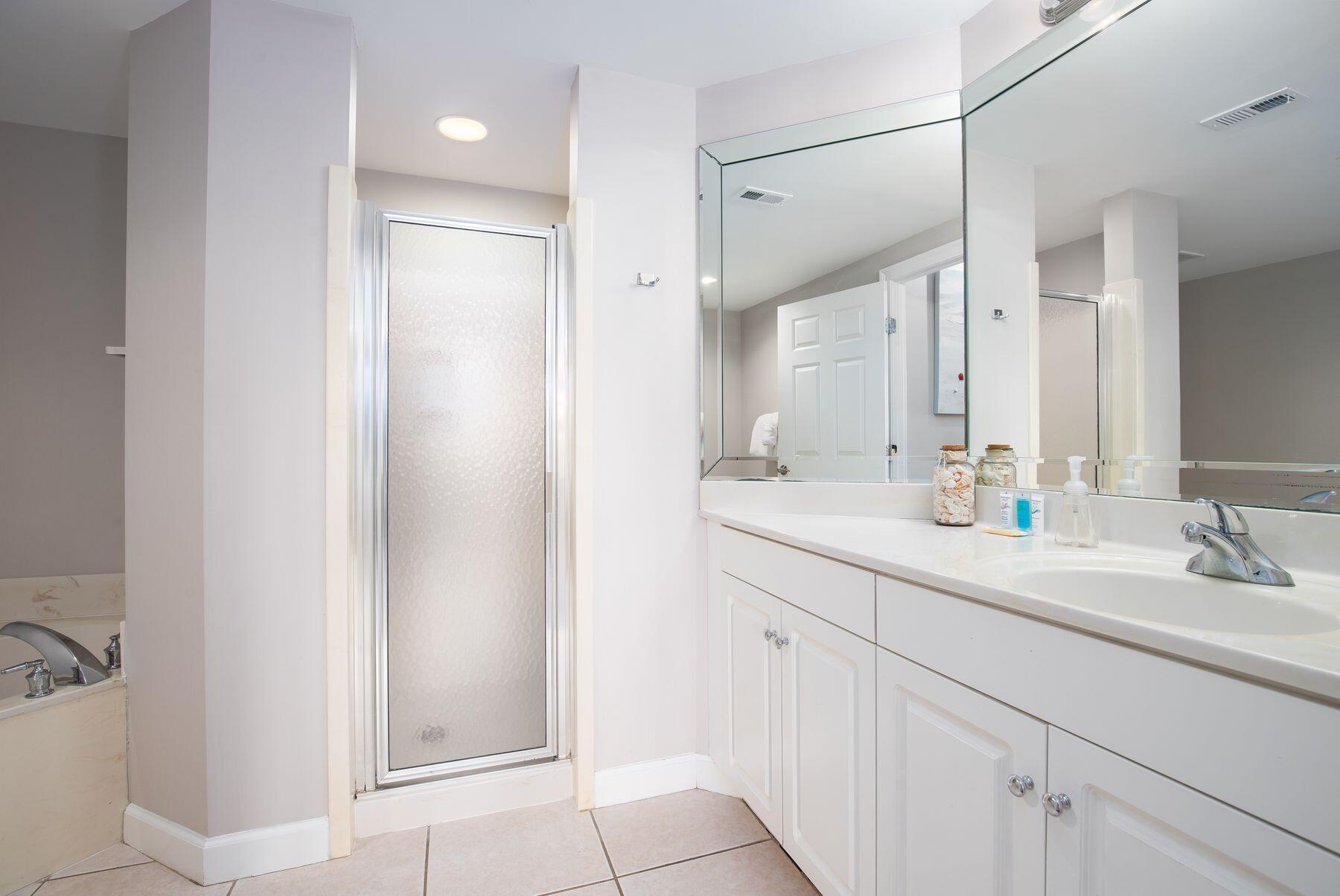 STERLING SHORES - Residential