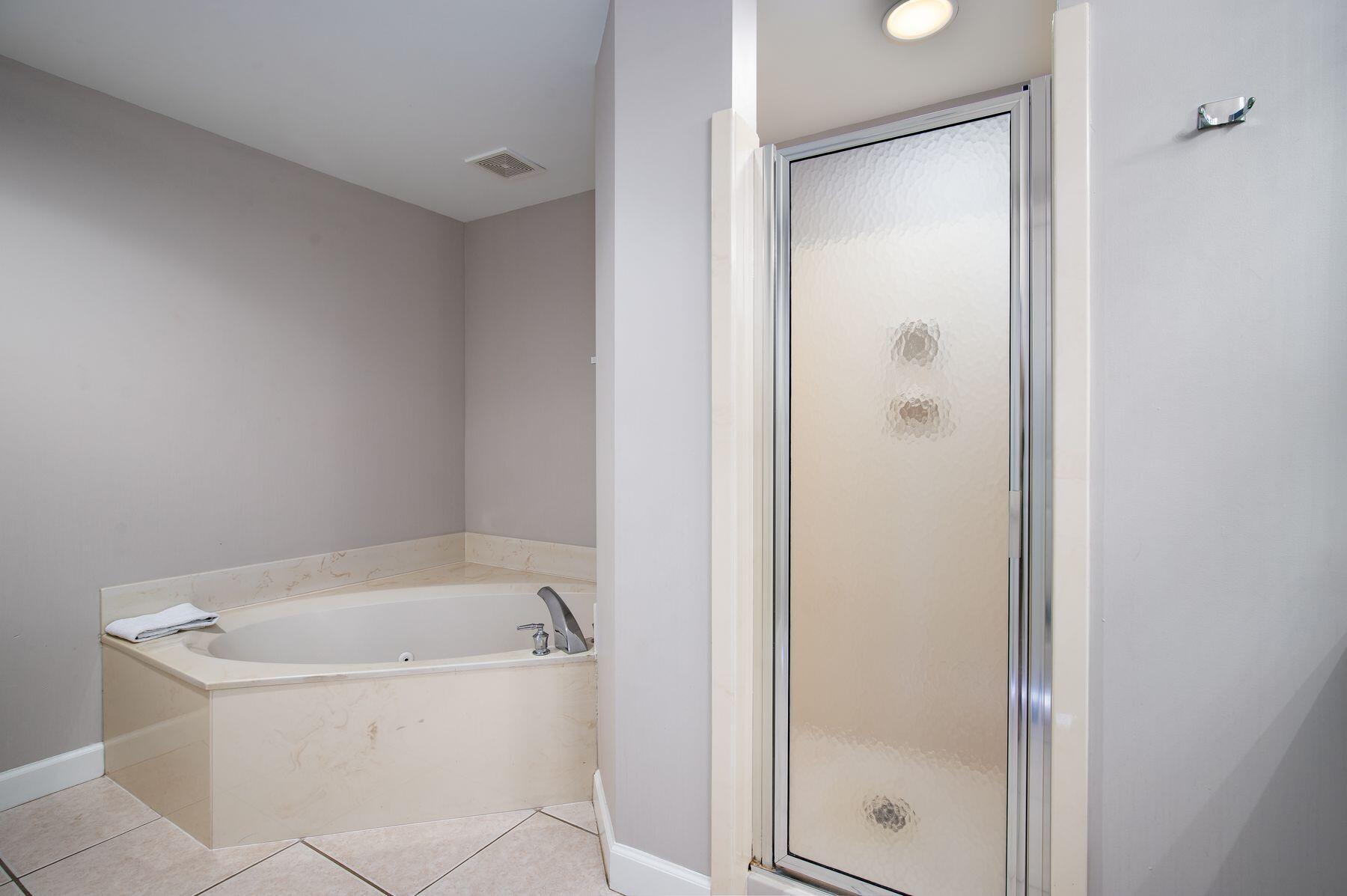 STERLING SHORES - Residential