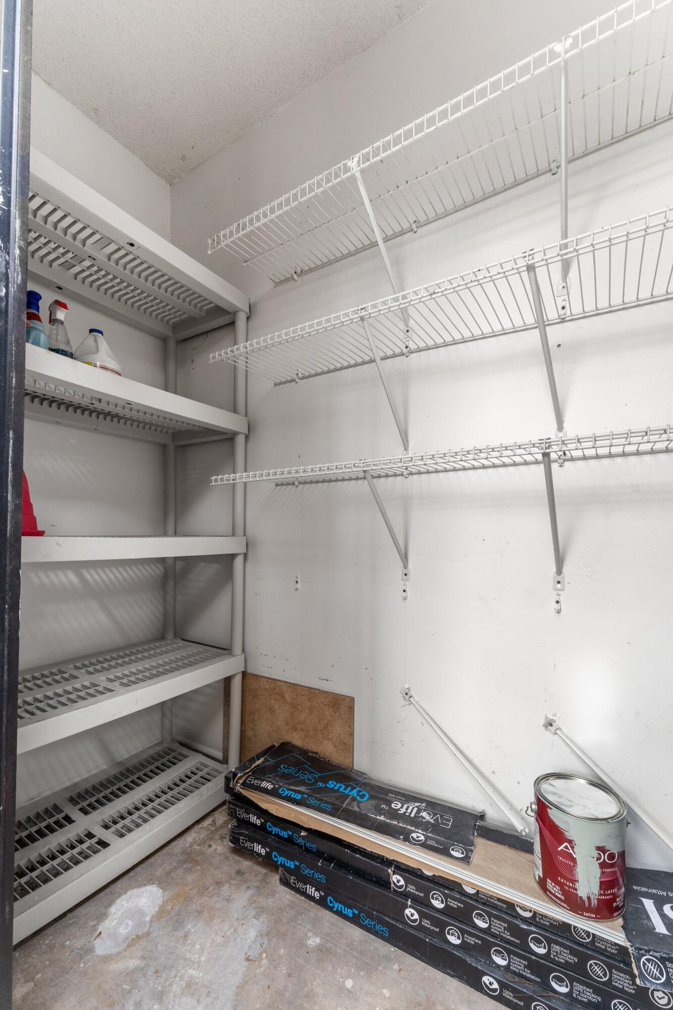 LINKSIDE VILLAGE UNIT 1 - Residential