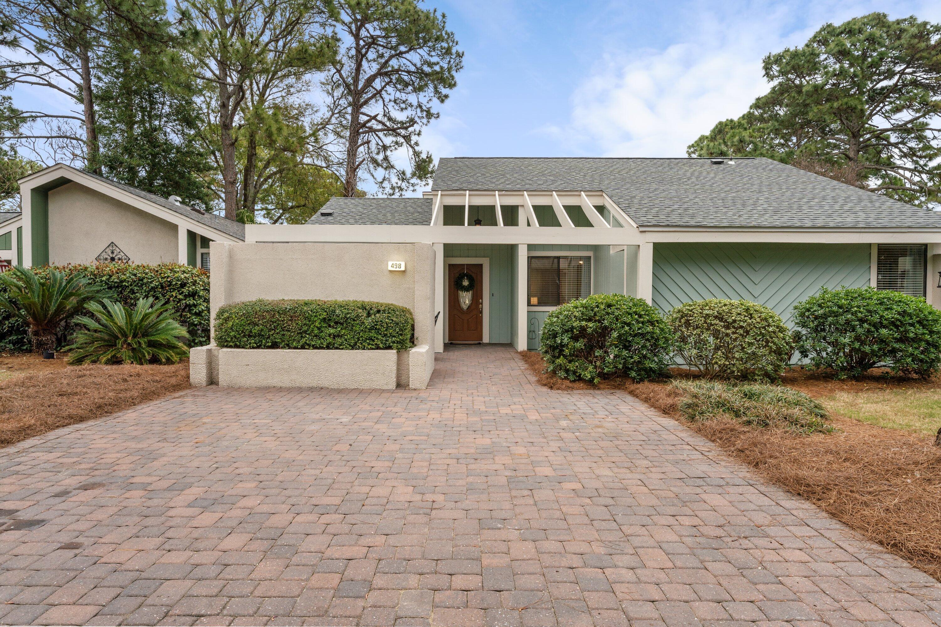 LINKSIDE VILLAGE UNIT 1 - Residential