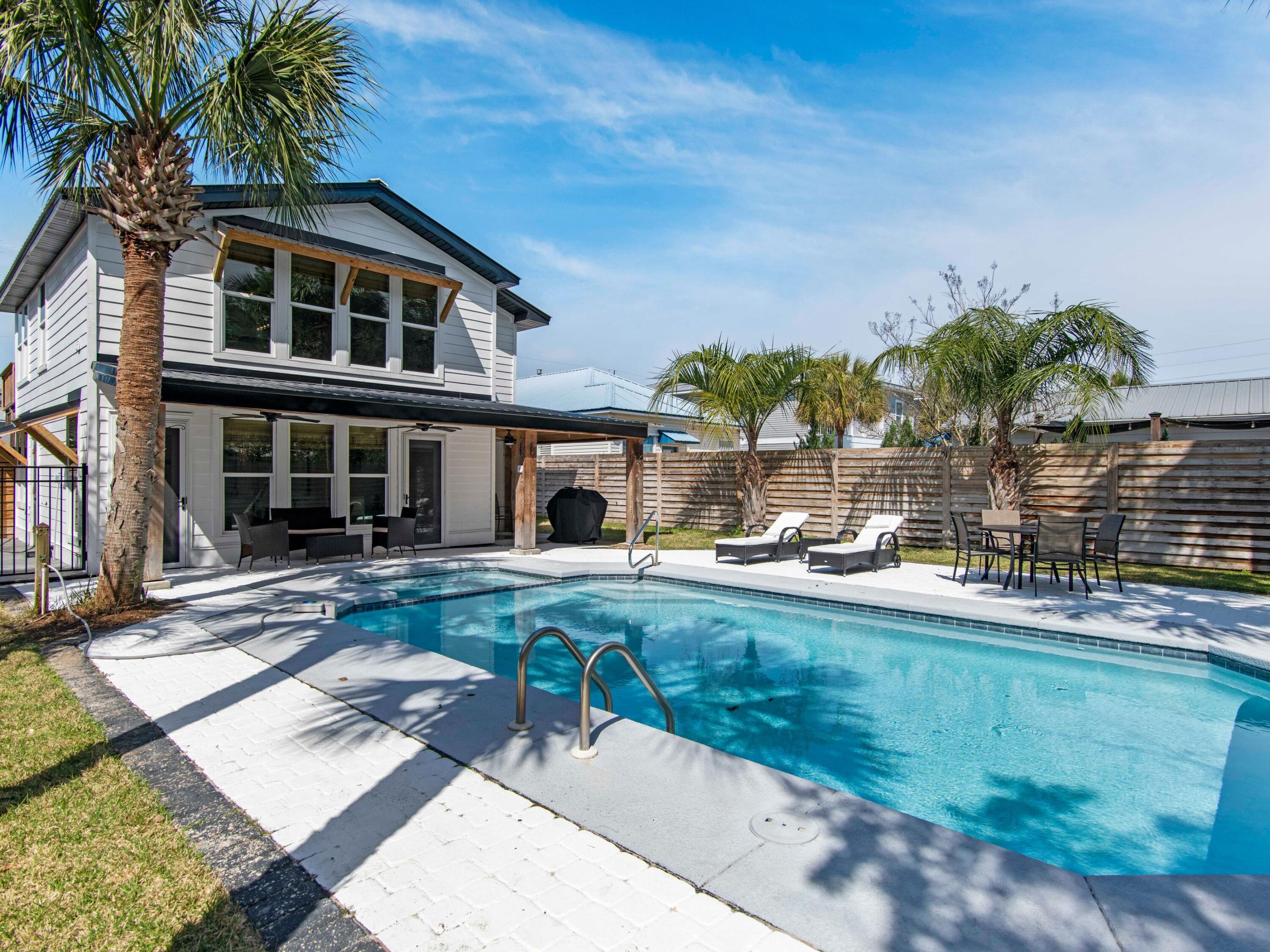 CRYSTAL BEACH - Residential