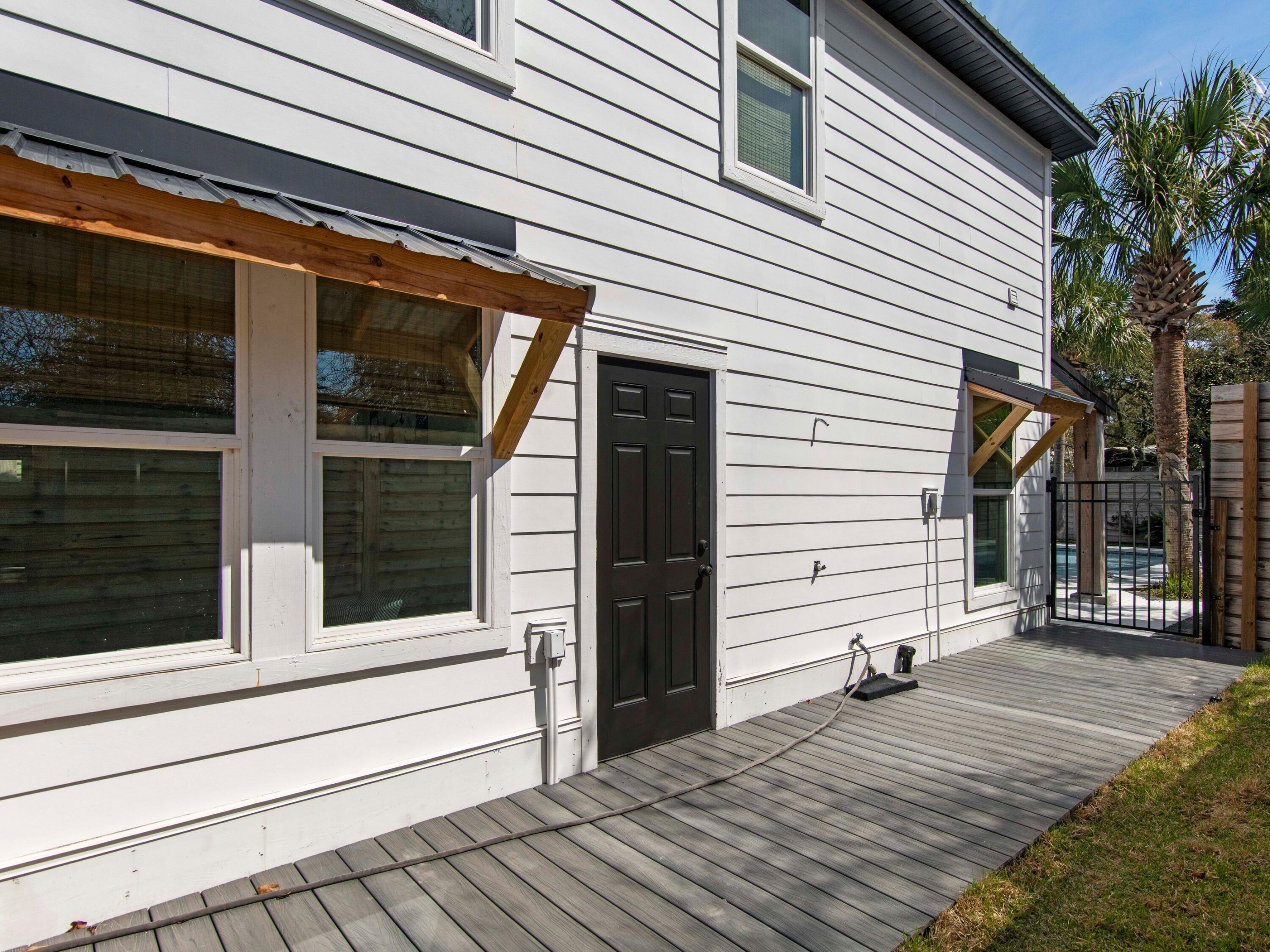 CRYSTAL BEACH - Residential