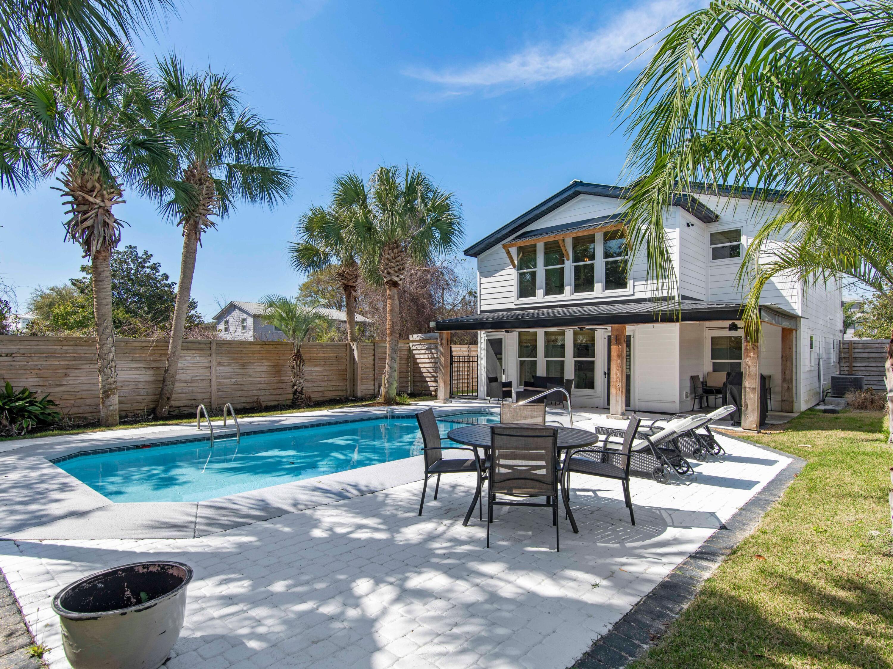 CRYSTAL BEACH - Residential