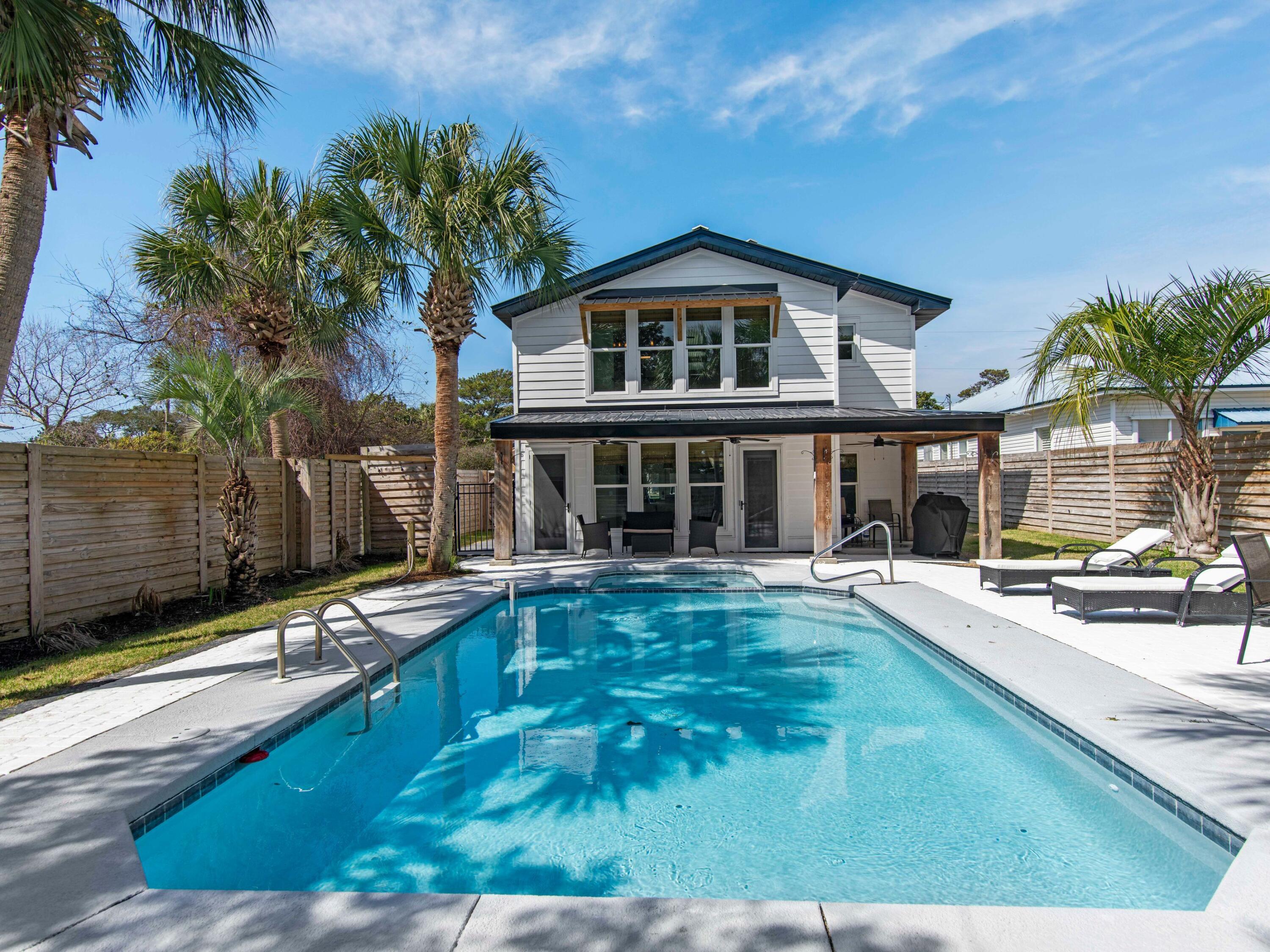 CRYSTAL BEACH - Residential