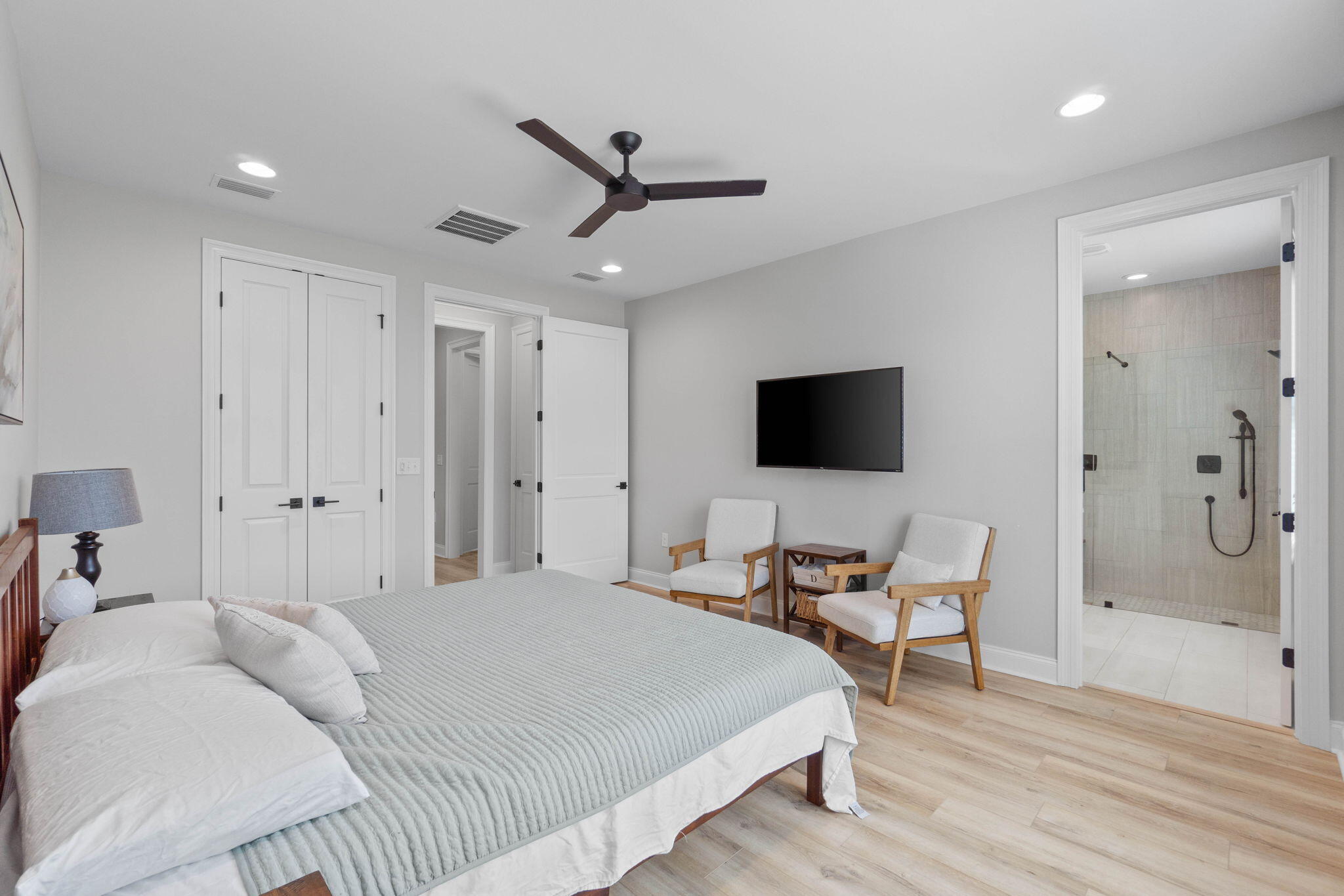 RAIDERS LANDING - Residential