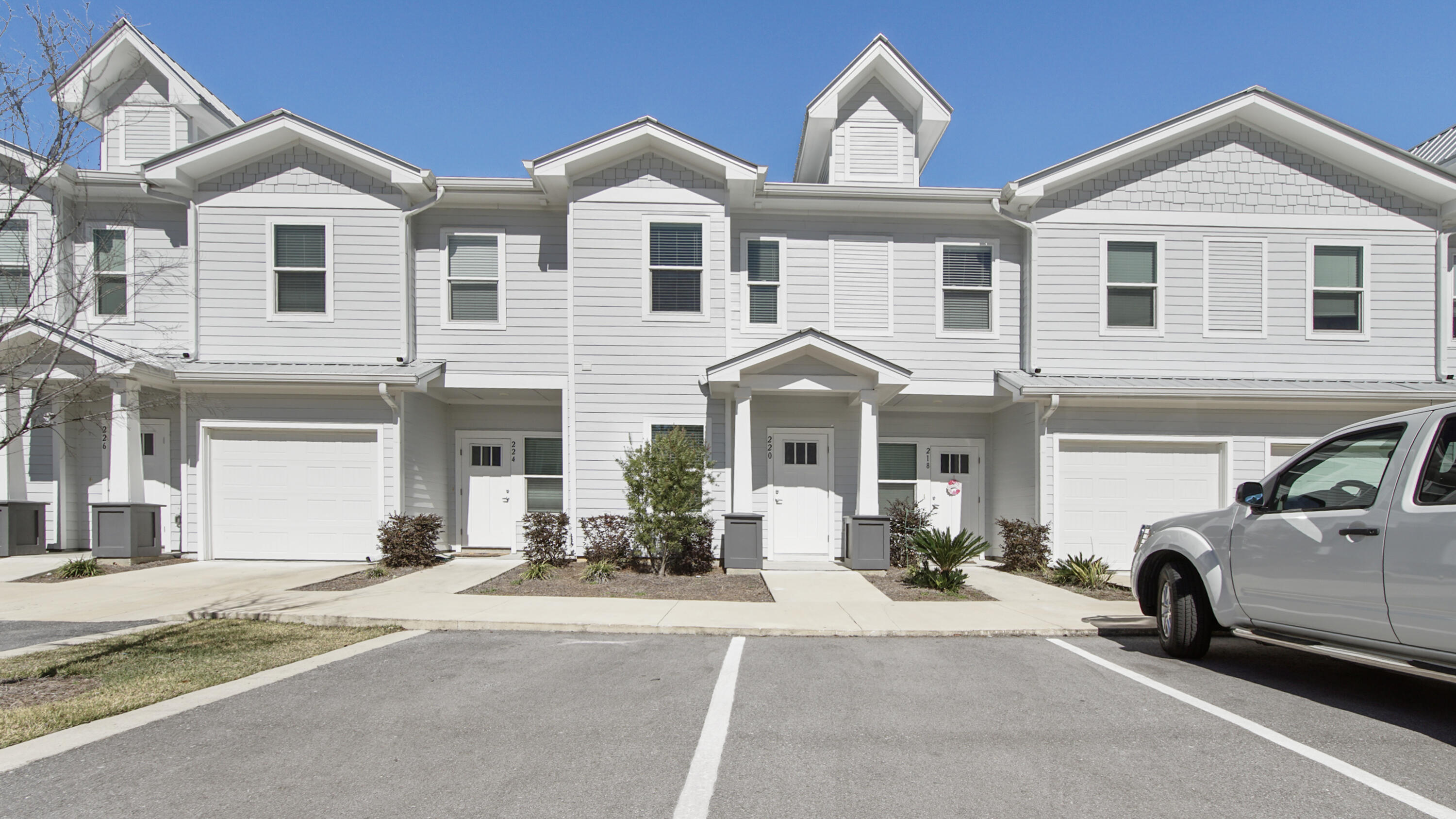 VERANDAS AT FREEPORT - Residential