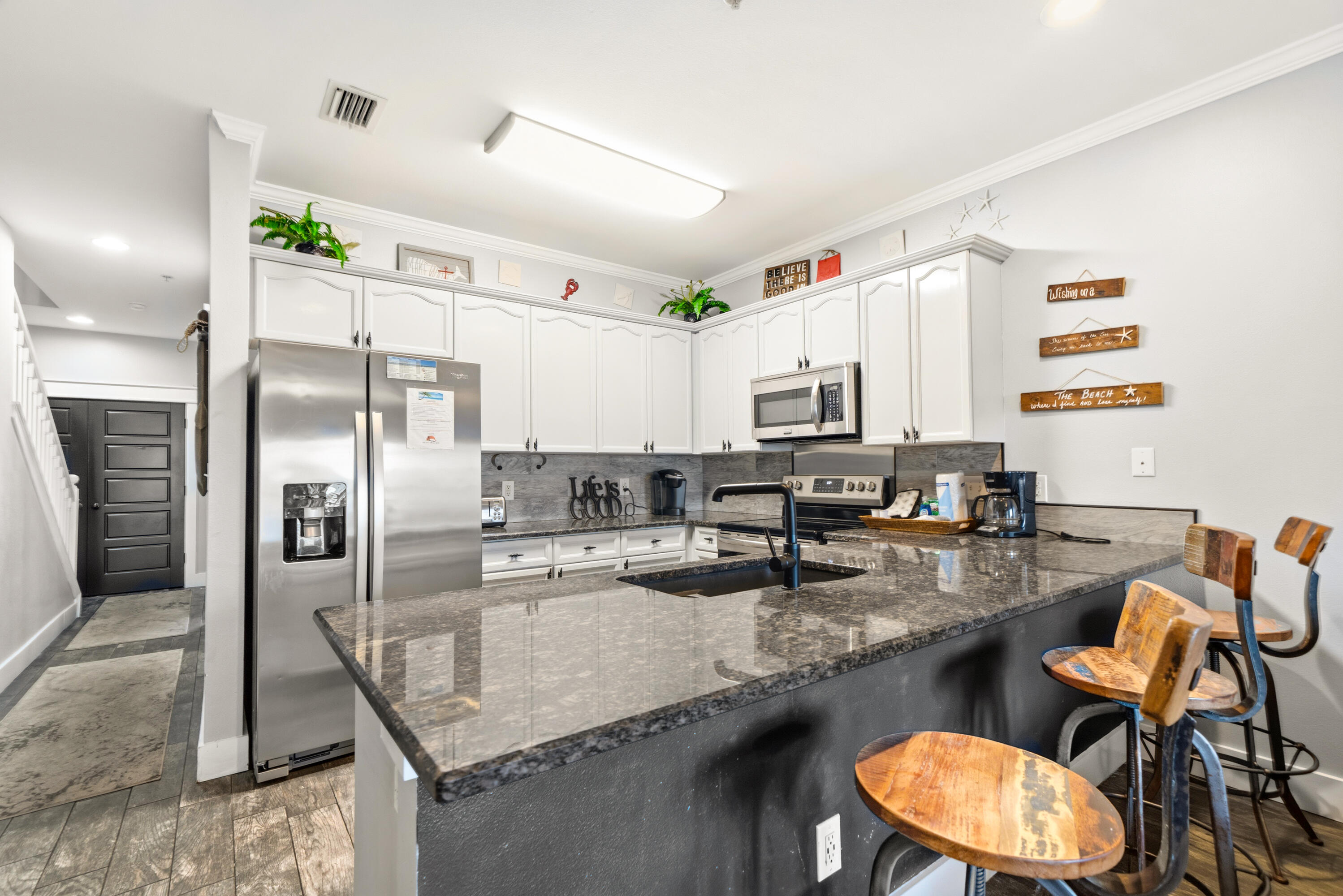 Royal Seaesta - Residential