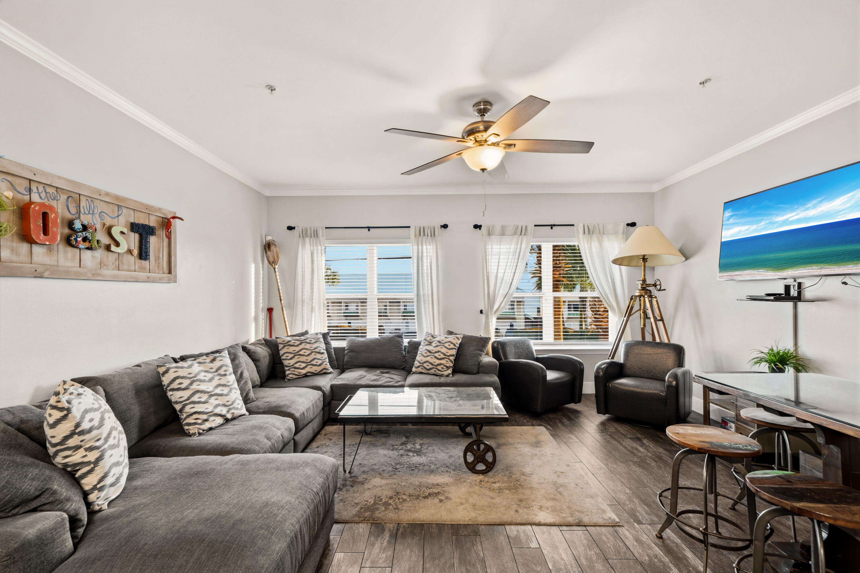 Royal Seaesta - Residential