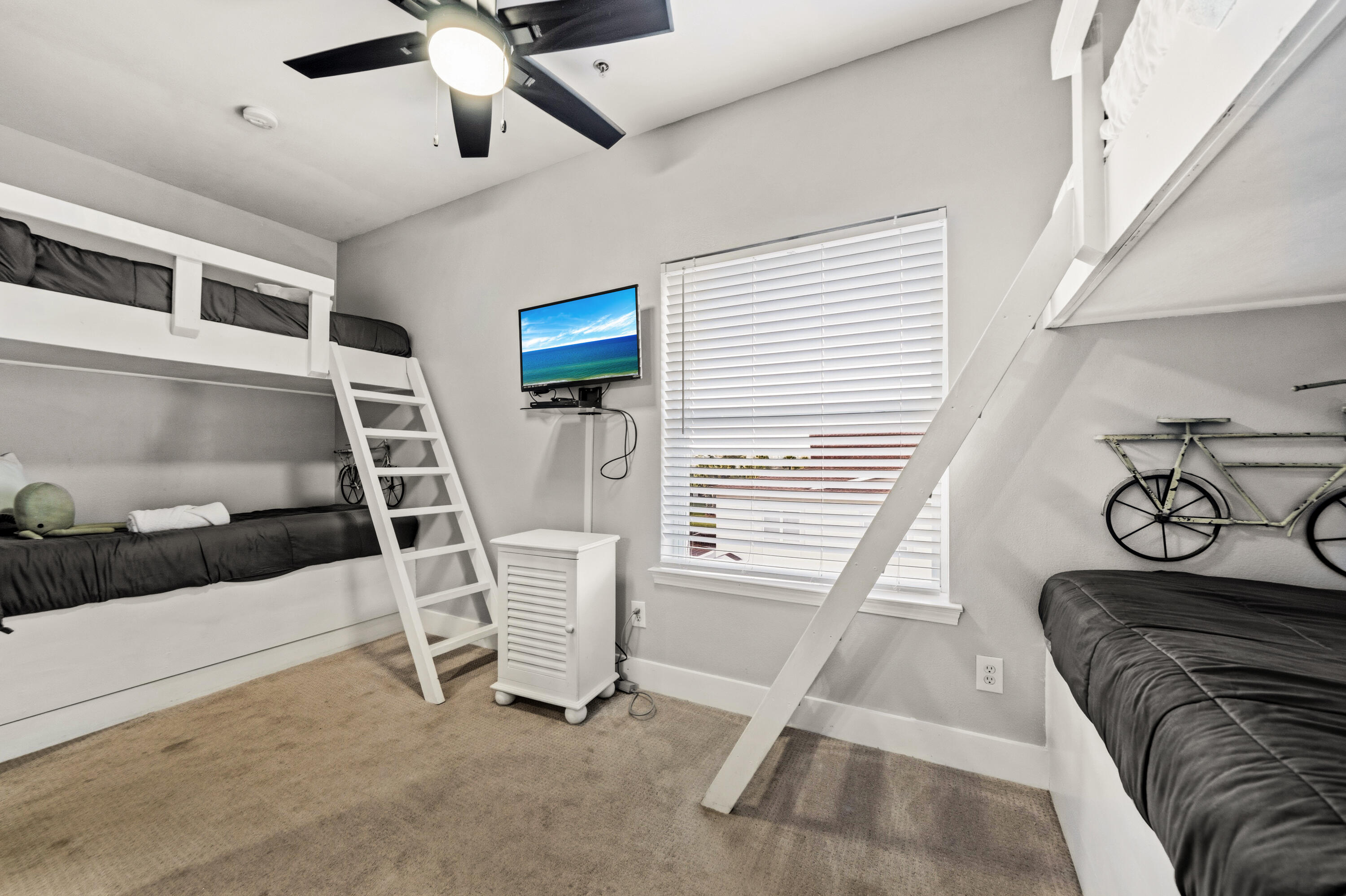 Royal Seaesta - Residential