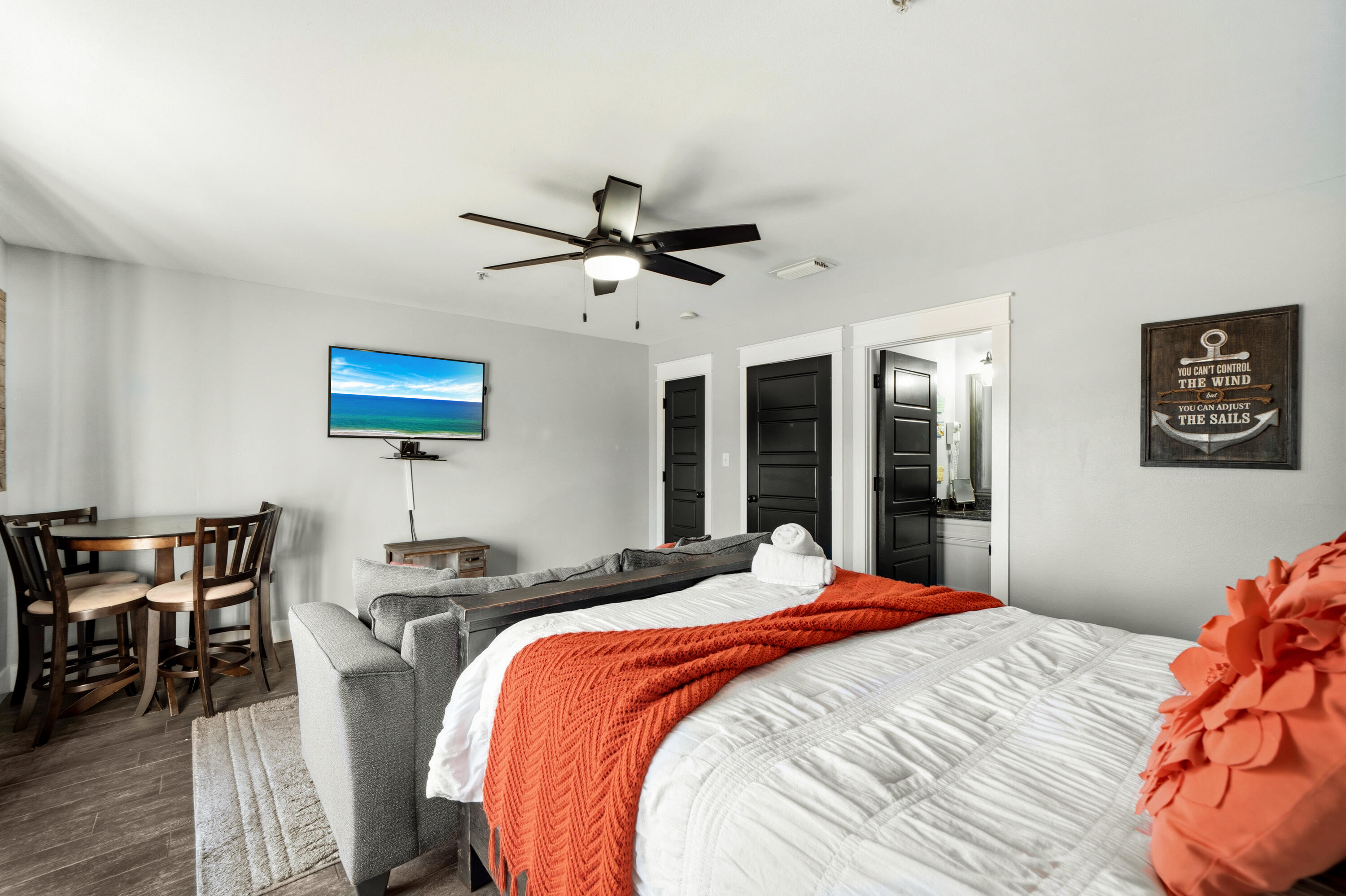 Royal Seaesta - Residential