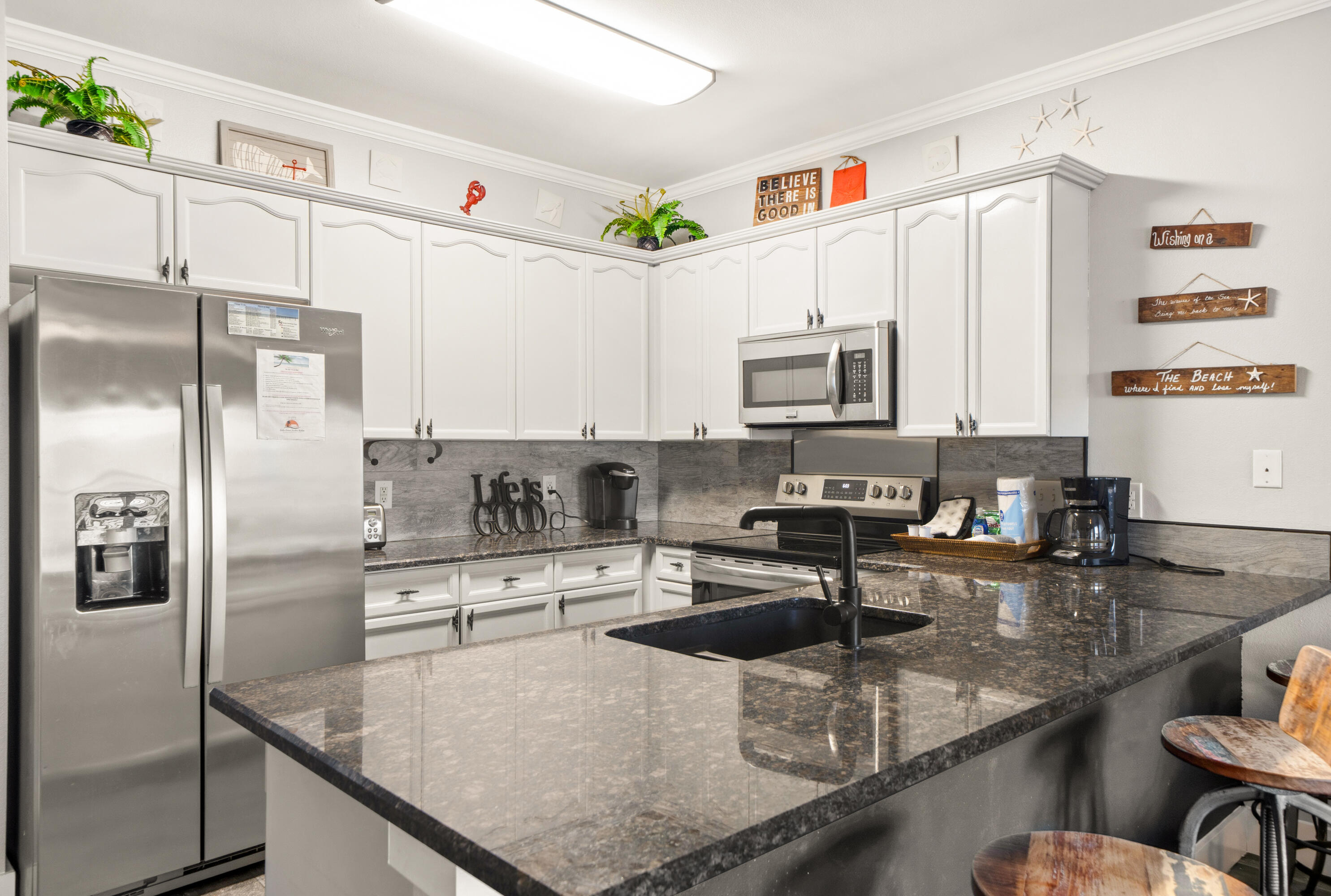 Royal Seaesta - Residential