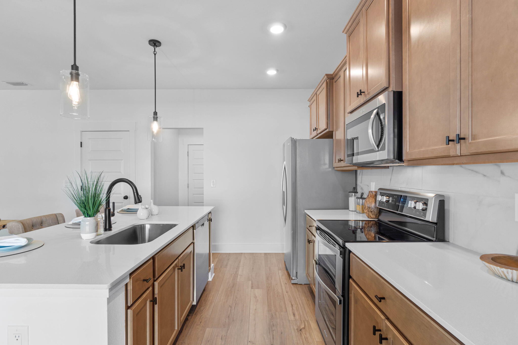 WALTON POINTE - Residential