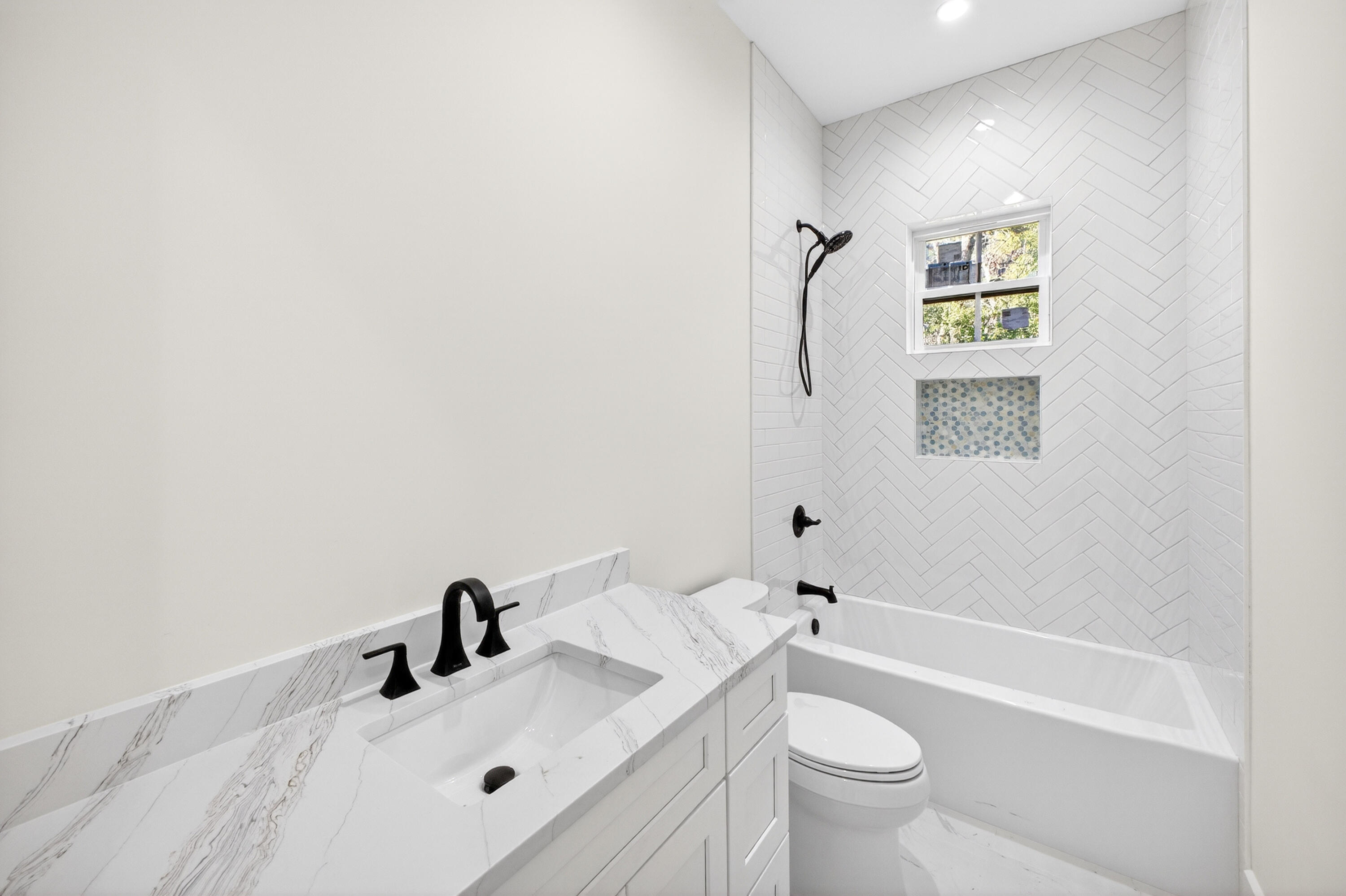 BEAR CREEK COTTAGES - Residential