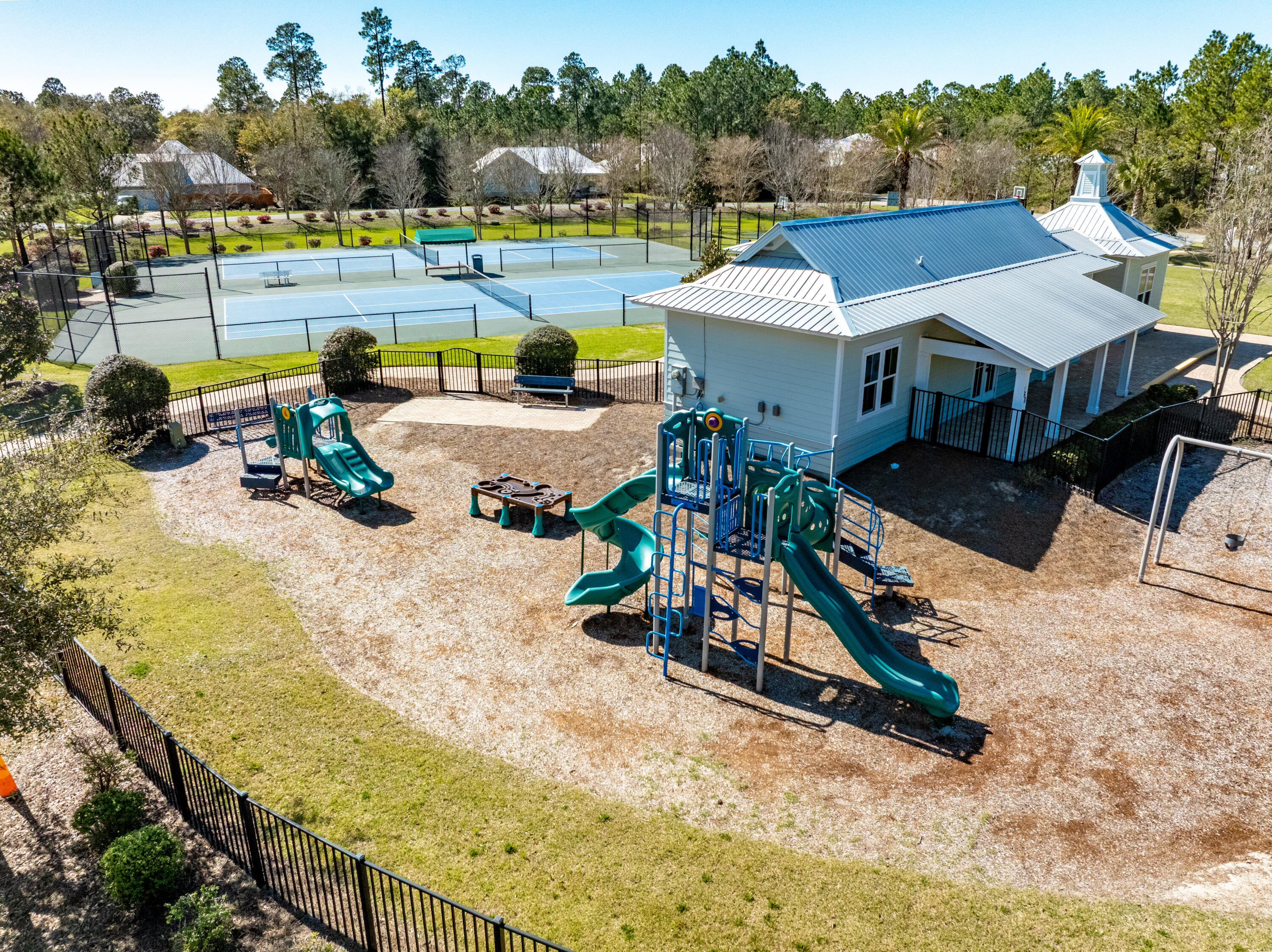 BEAR CREEK COTTAGES - Residential