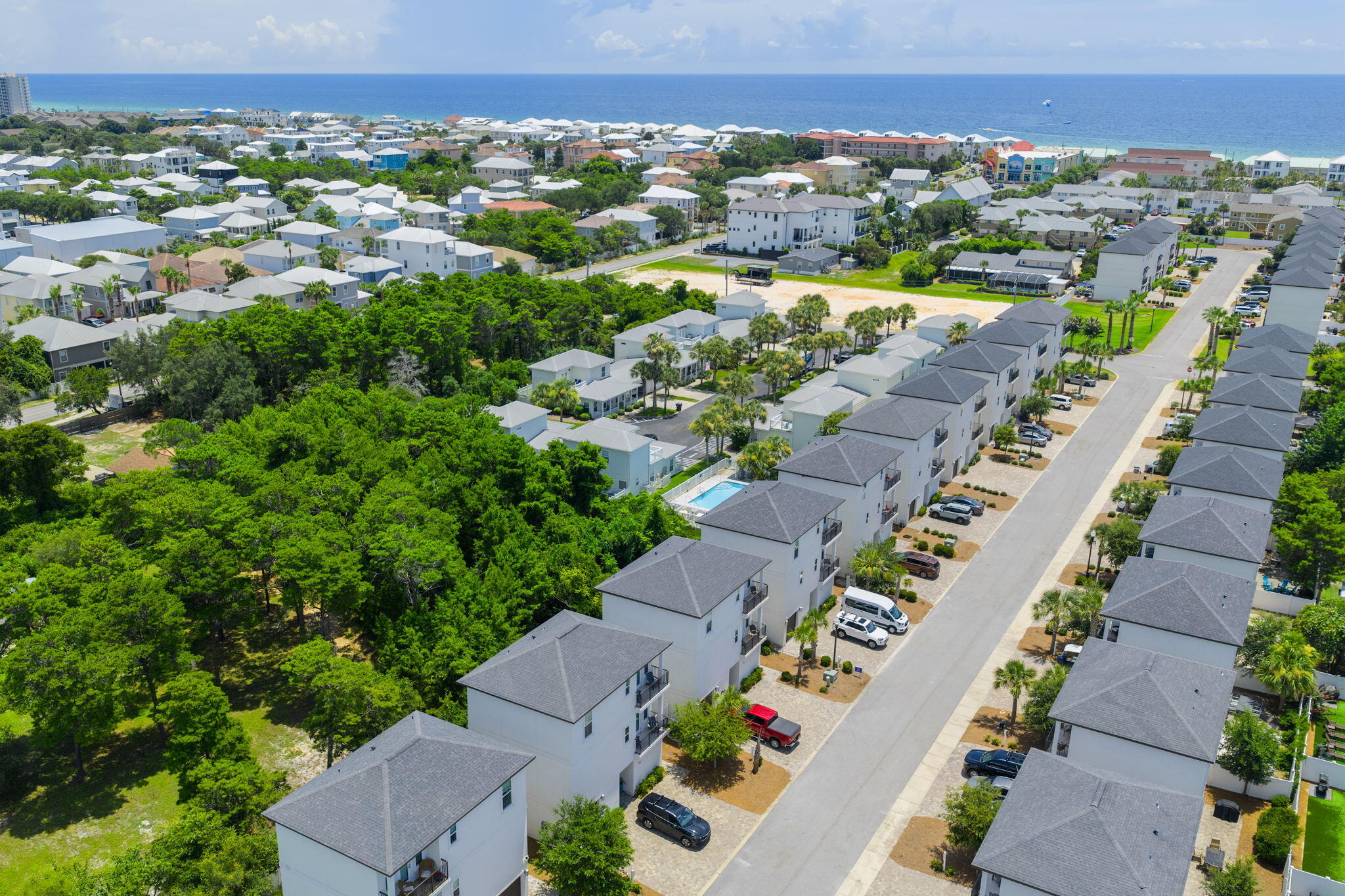 Hidden Palms - Residential