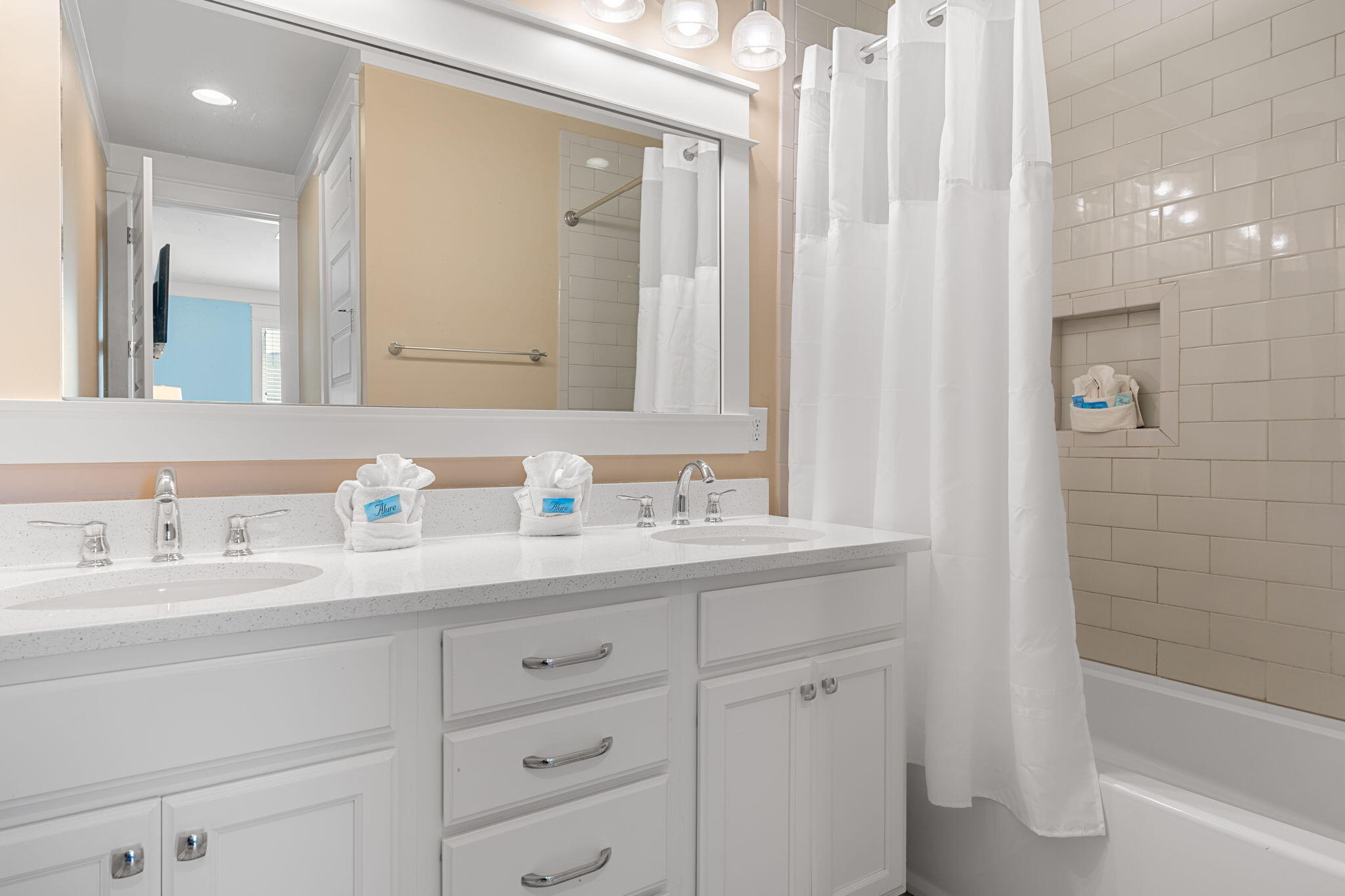 Hidden Palms - Residential