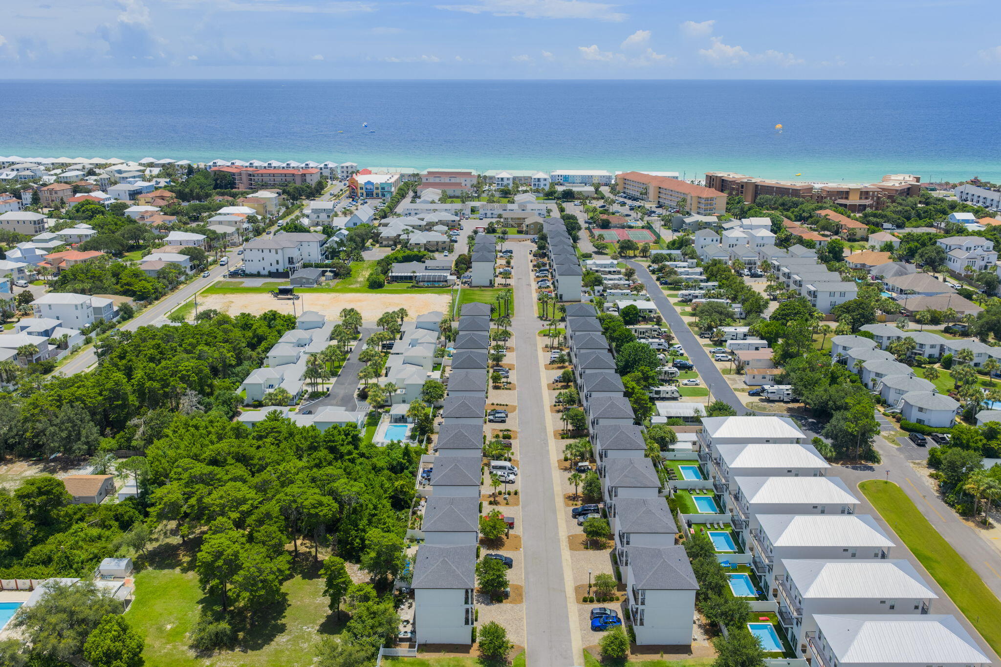 Hidden Palms - Residential
