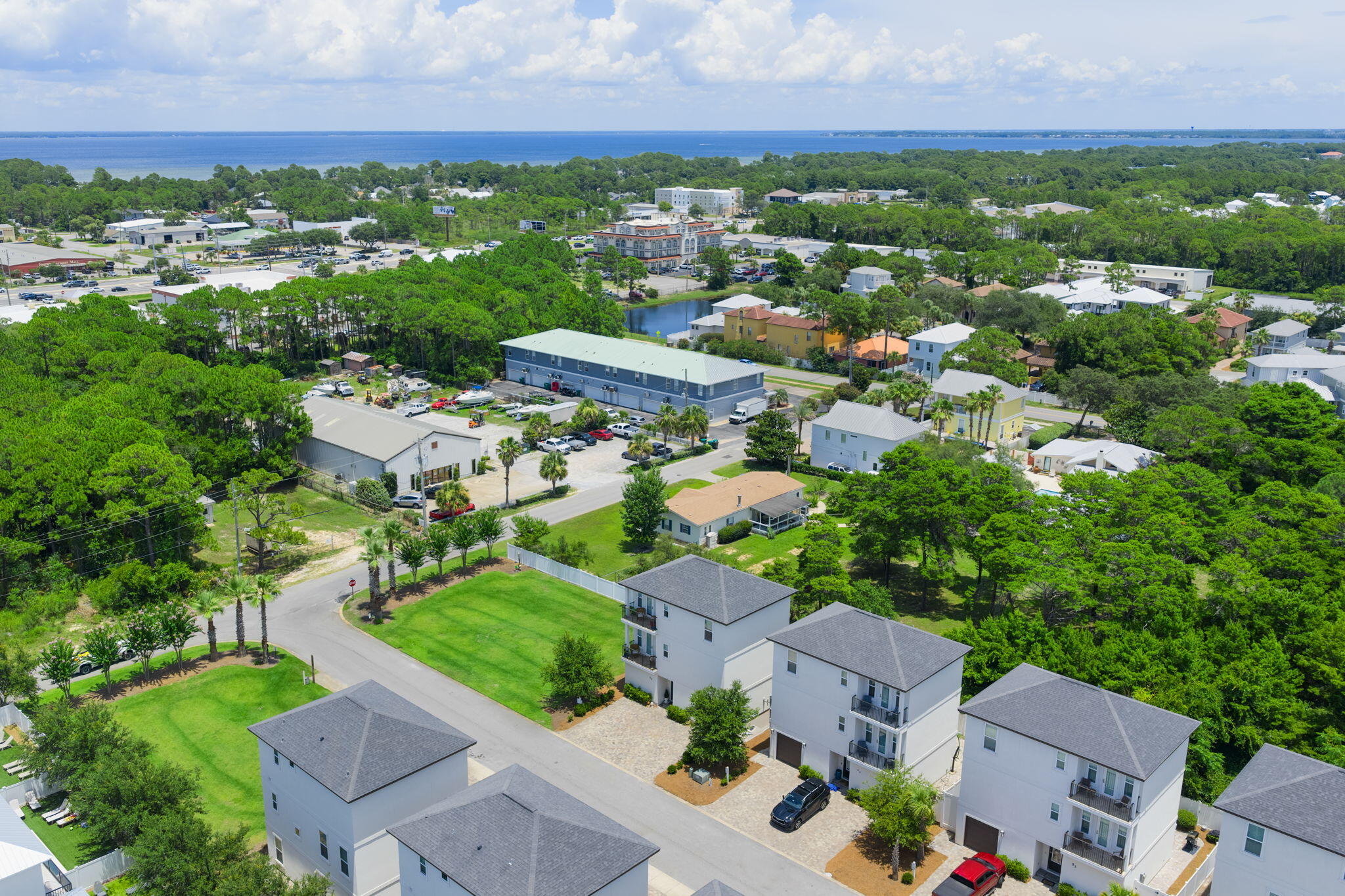 Hidden Palms - Residential
