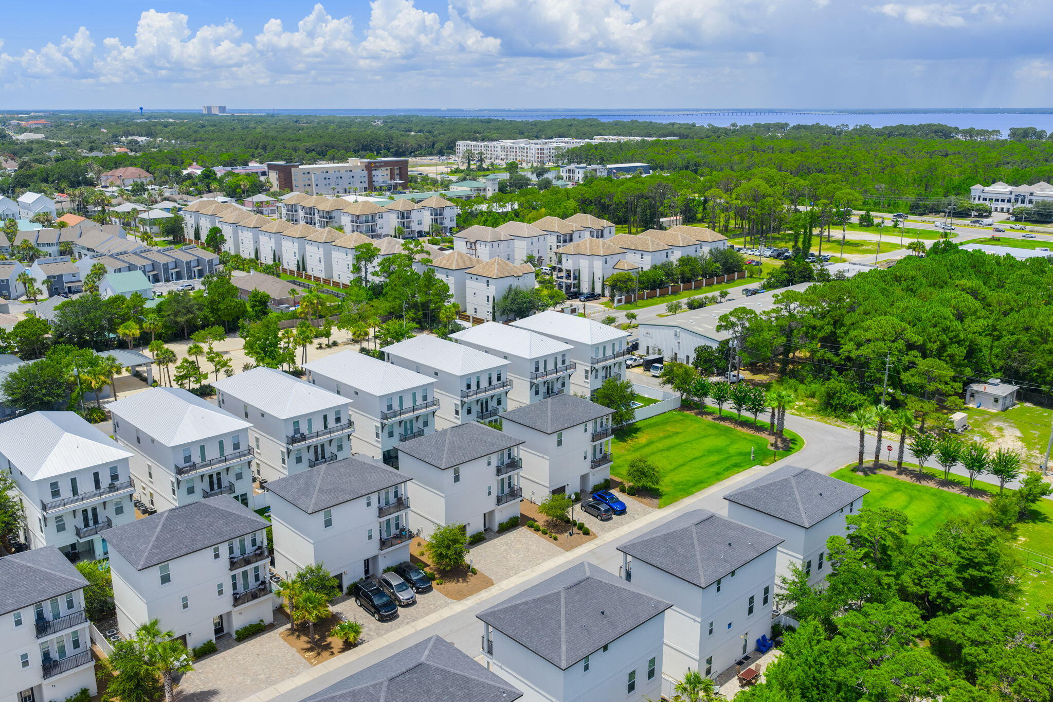 Hidden Palms - Residential