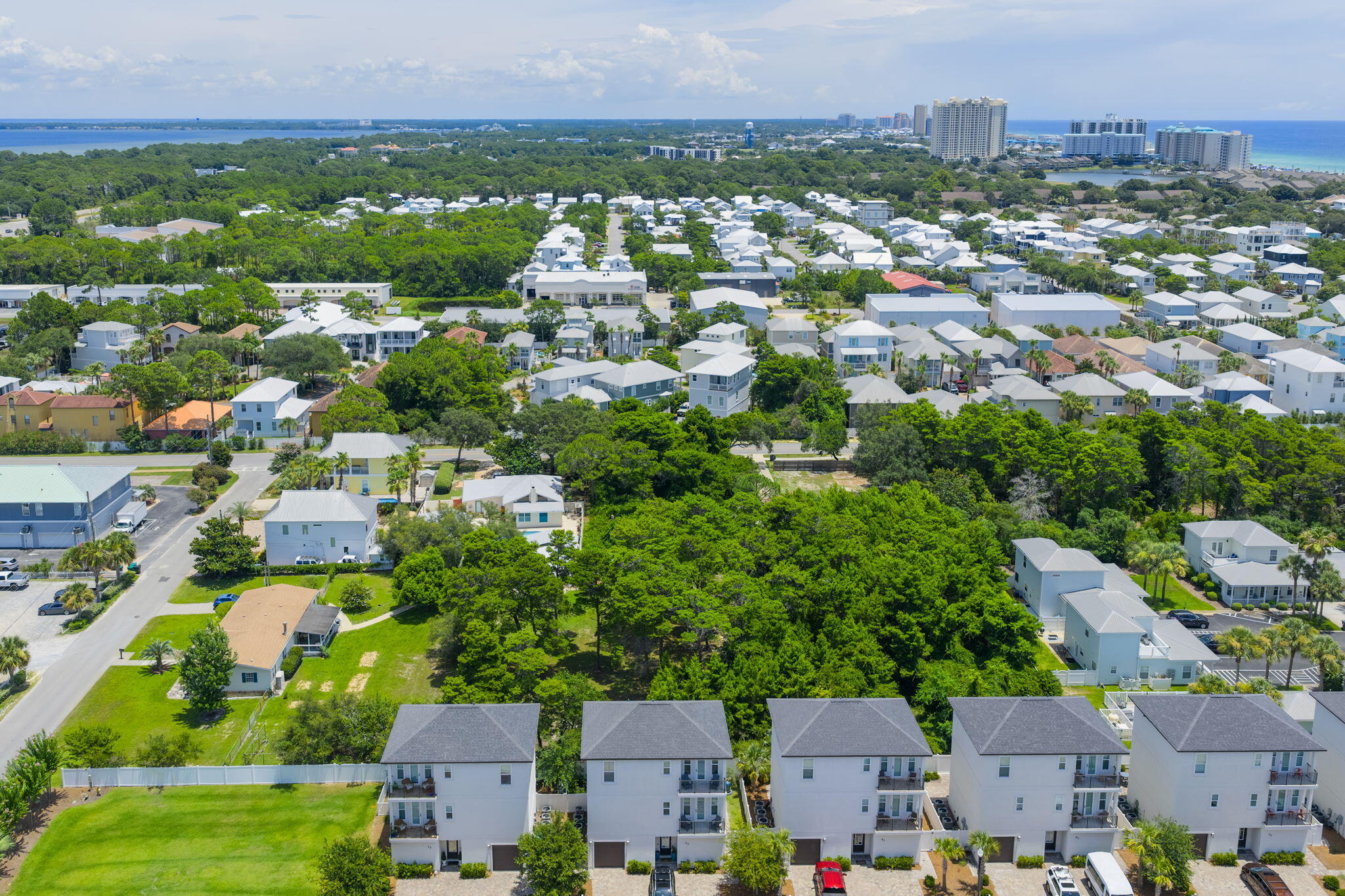 Hidden Palms - Residential