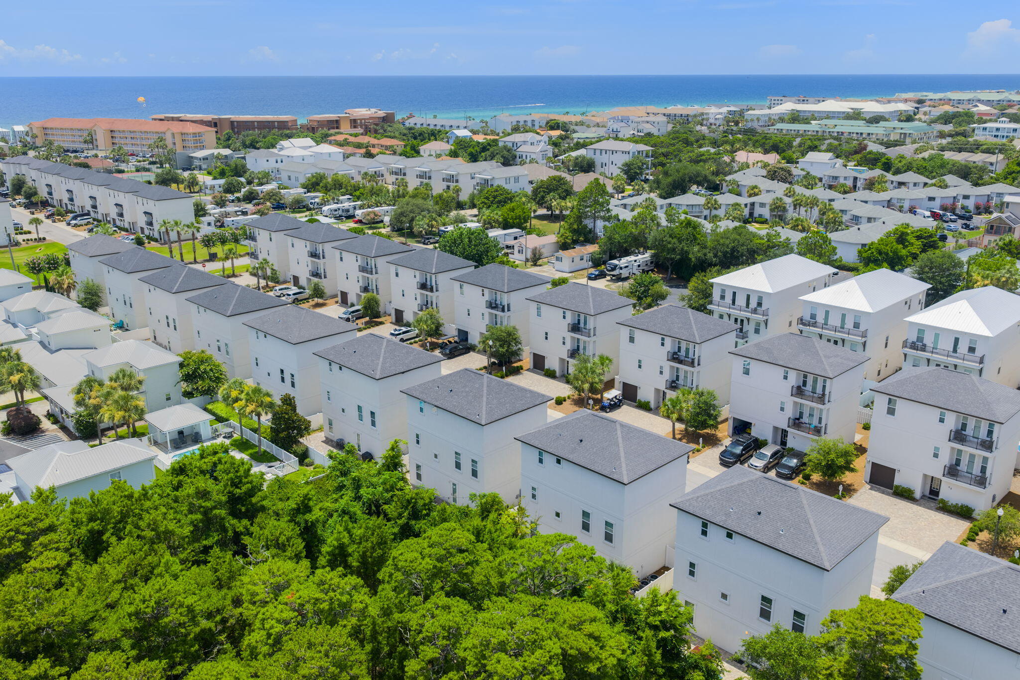 Hidden Palms - Residential