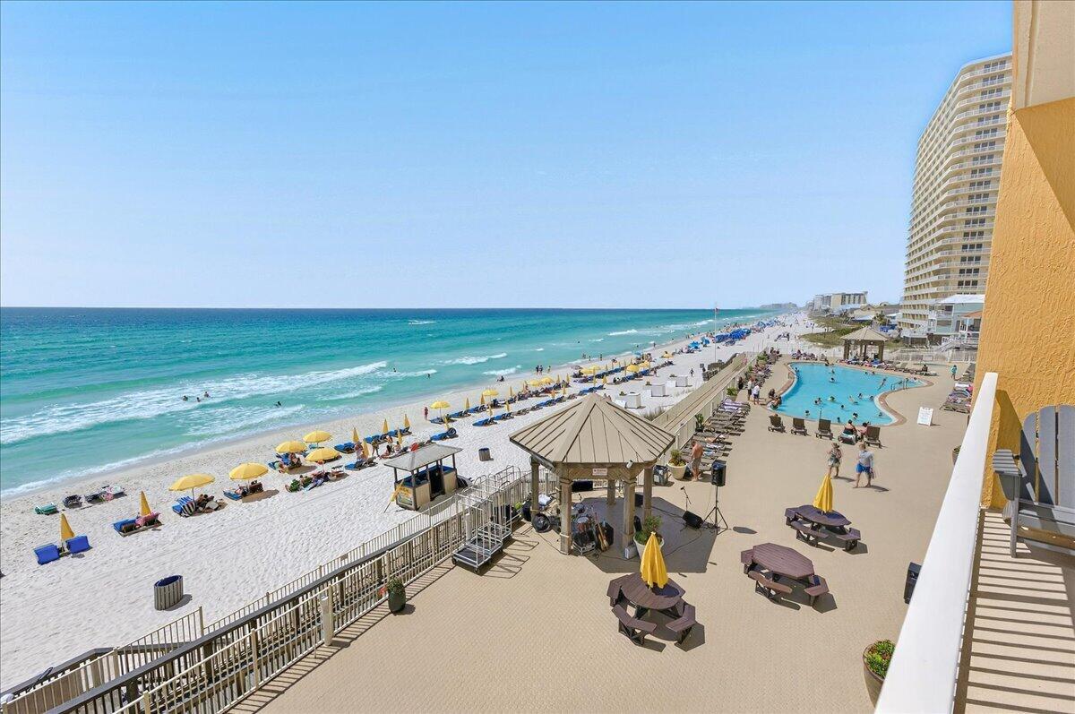 TREASURE ISLAND - Residential