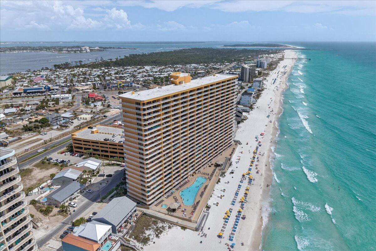 TREASURE ISLAND - Residential