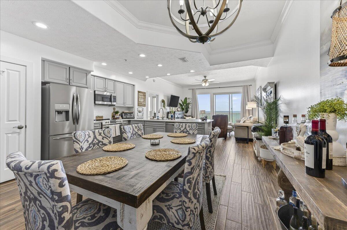 TREASURE ISLAND - Residential