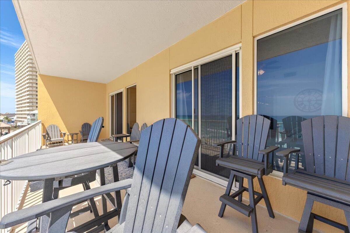 TREASURE ISLAND - Residential