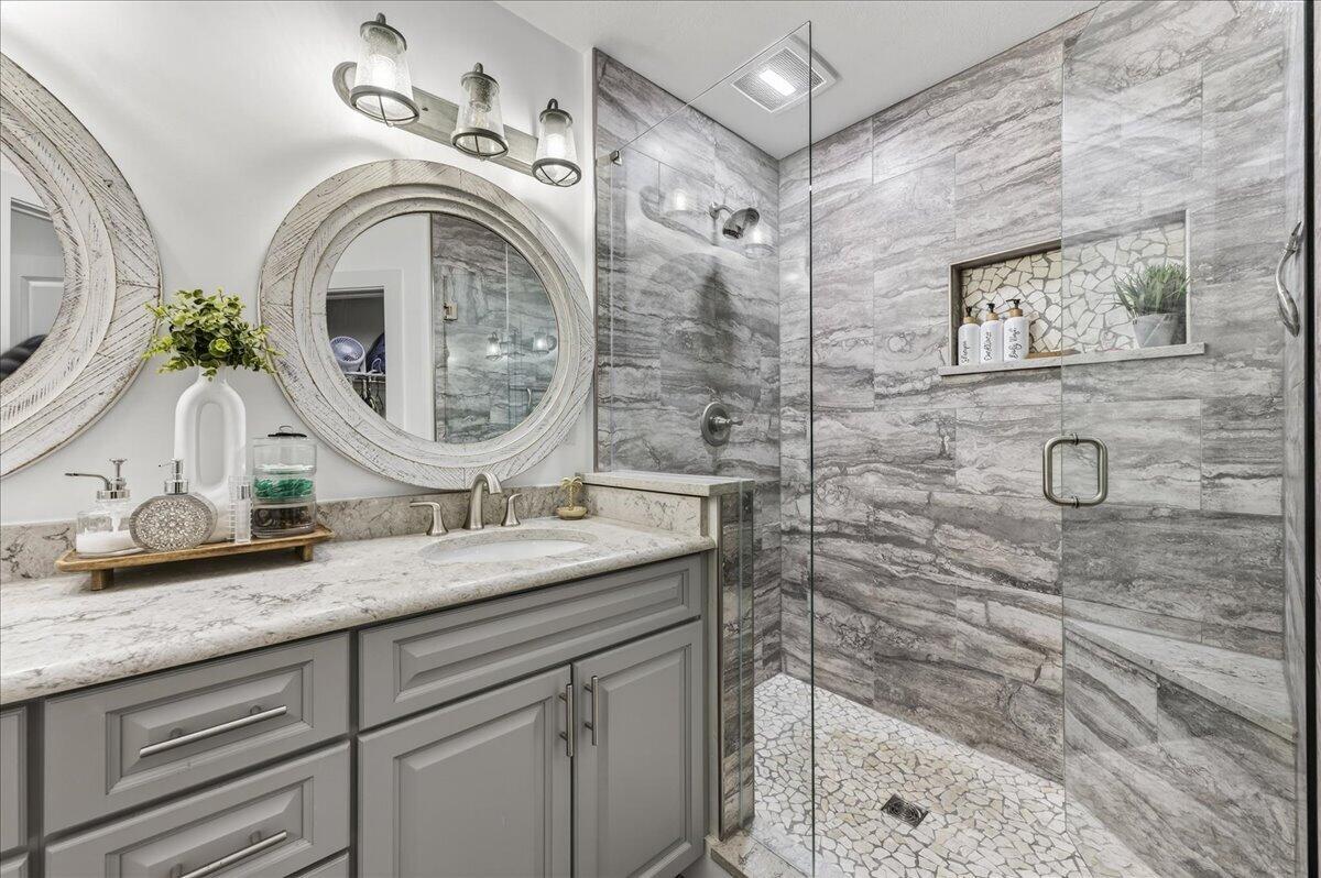 TREASURE ISLAND - Residential