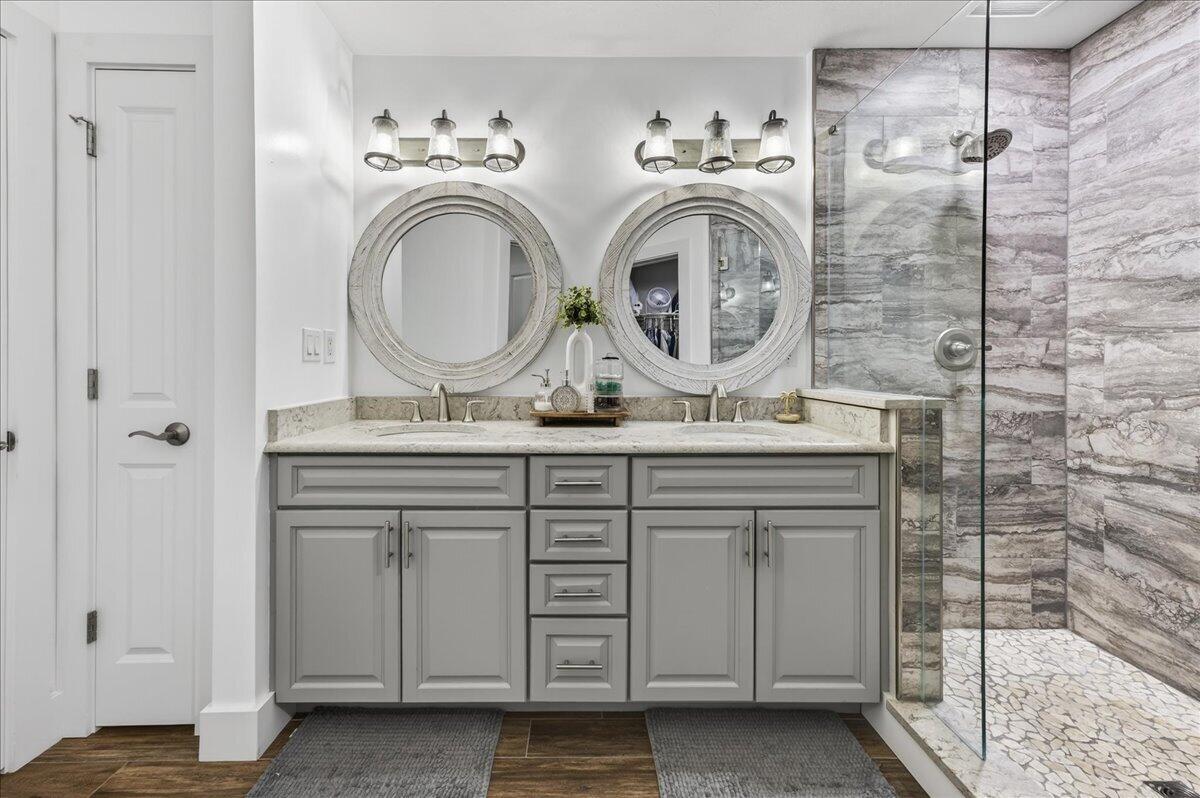 TREASURE ISLAND - Residential