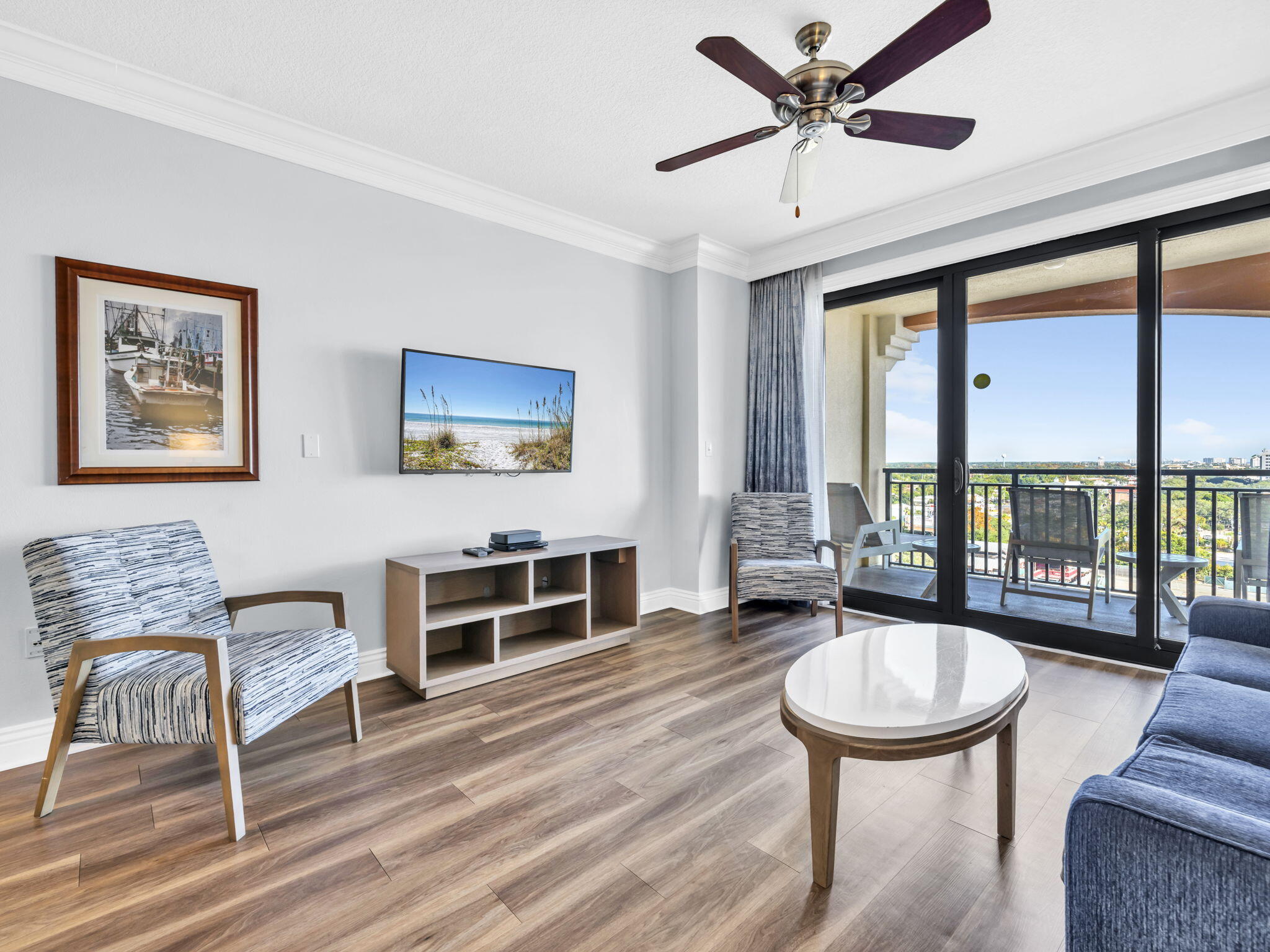 EMERALD GRANDE - Residential