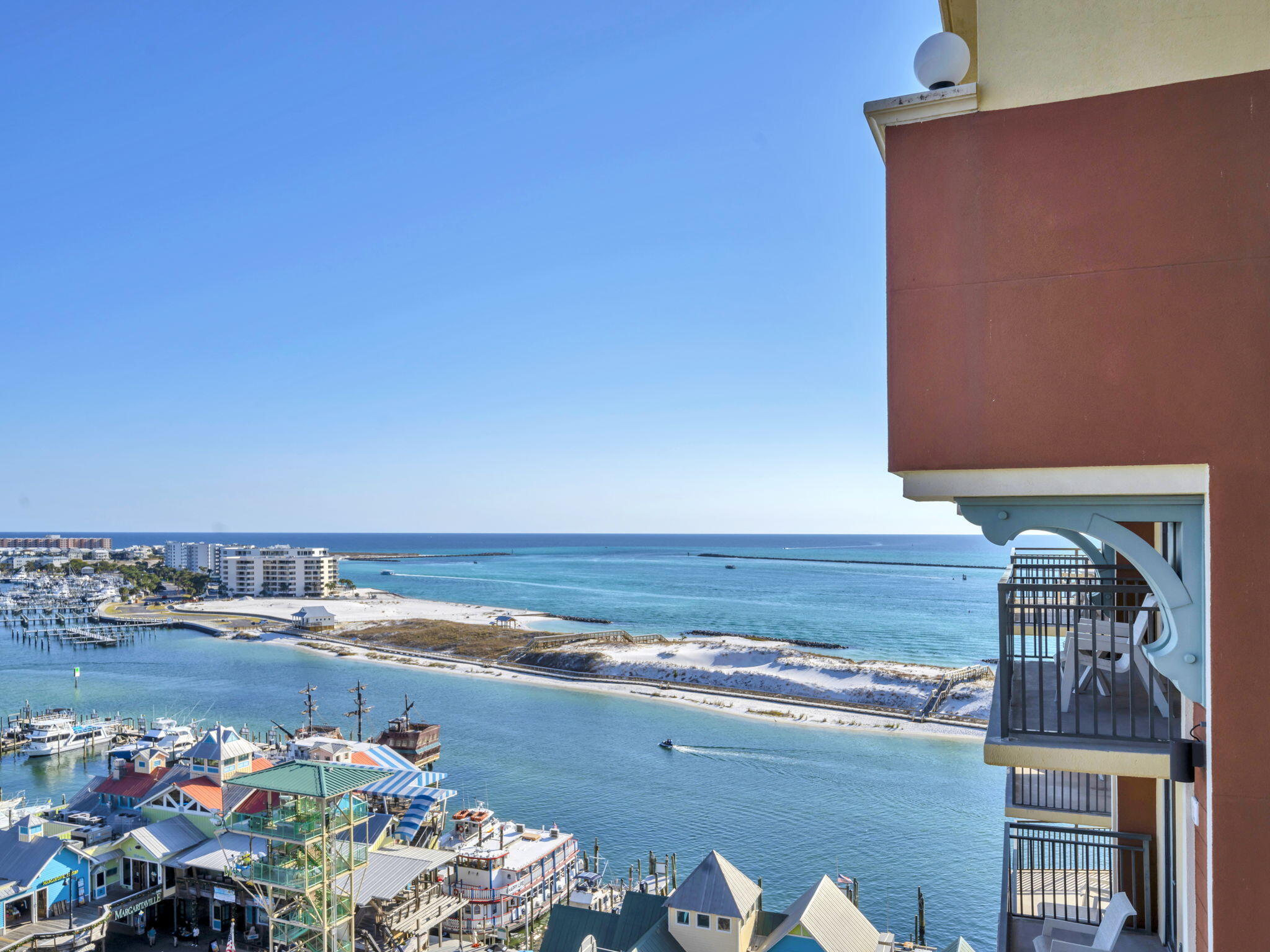 EMERALD GRANDE - Residential