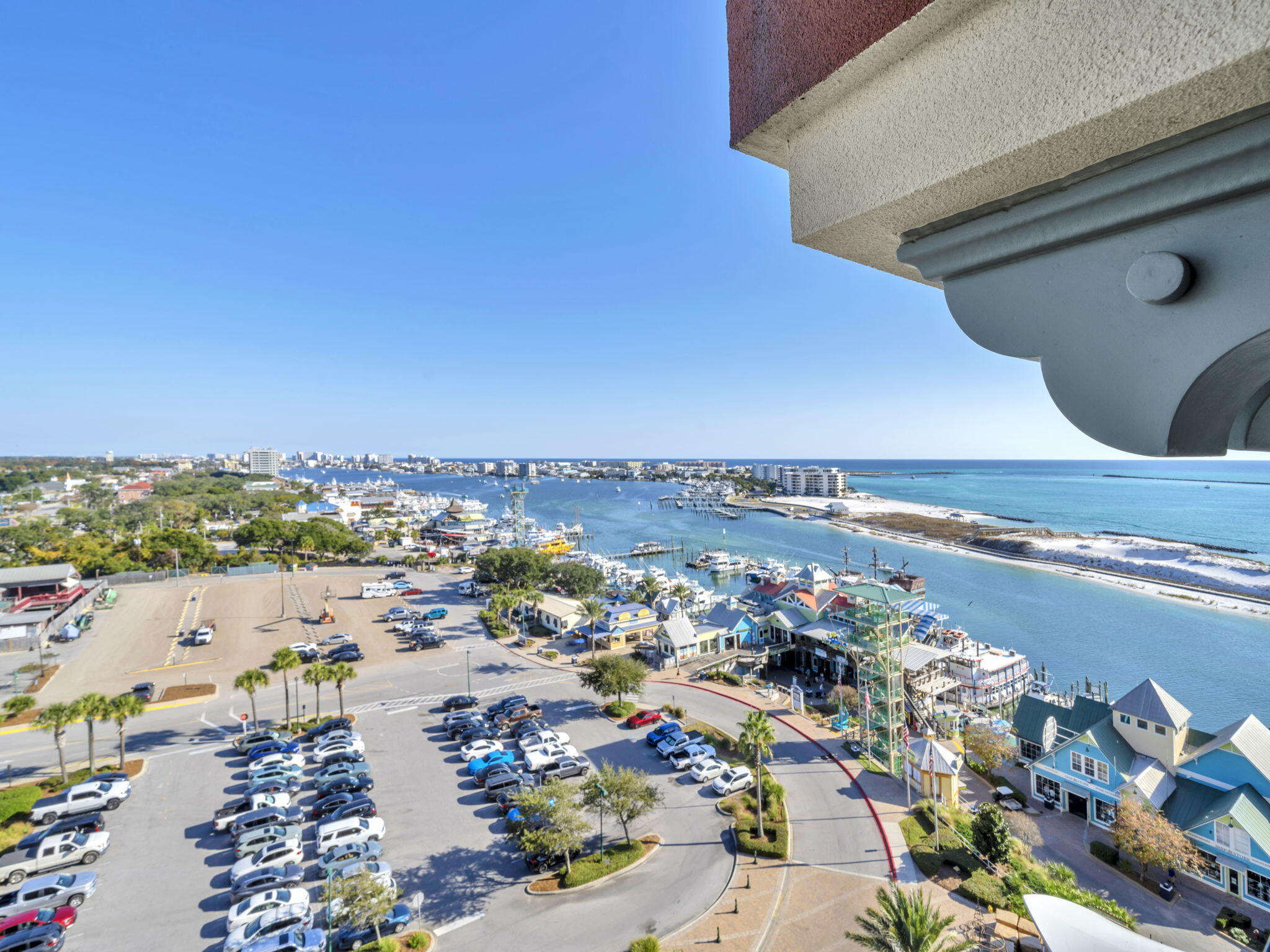 EMERALD GRANDE - Residential