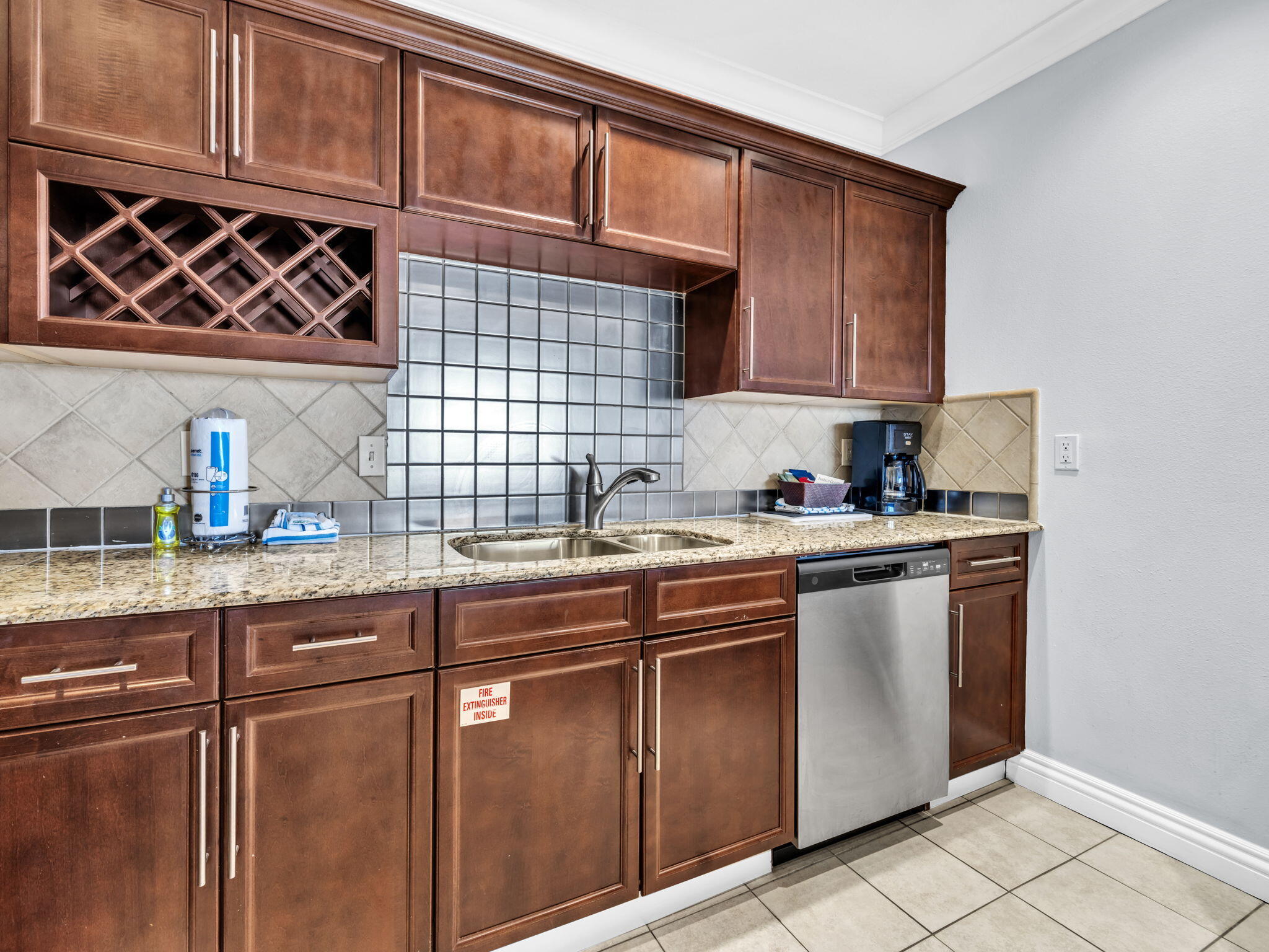 EMERALD GRANDE - Residential