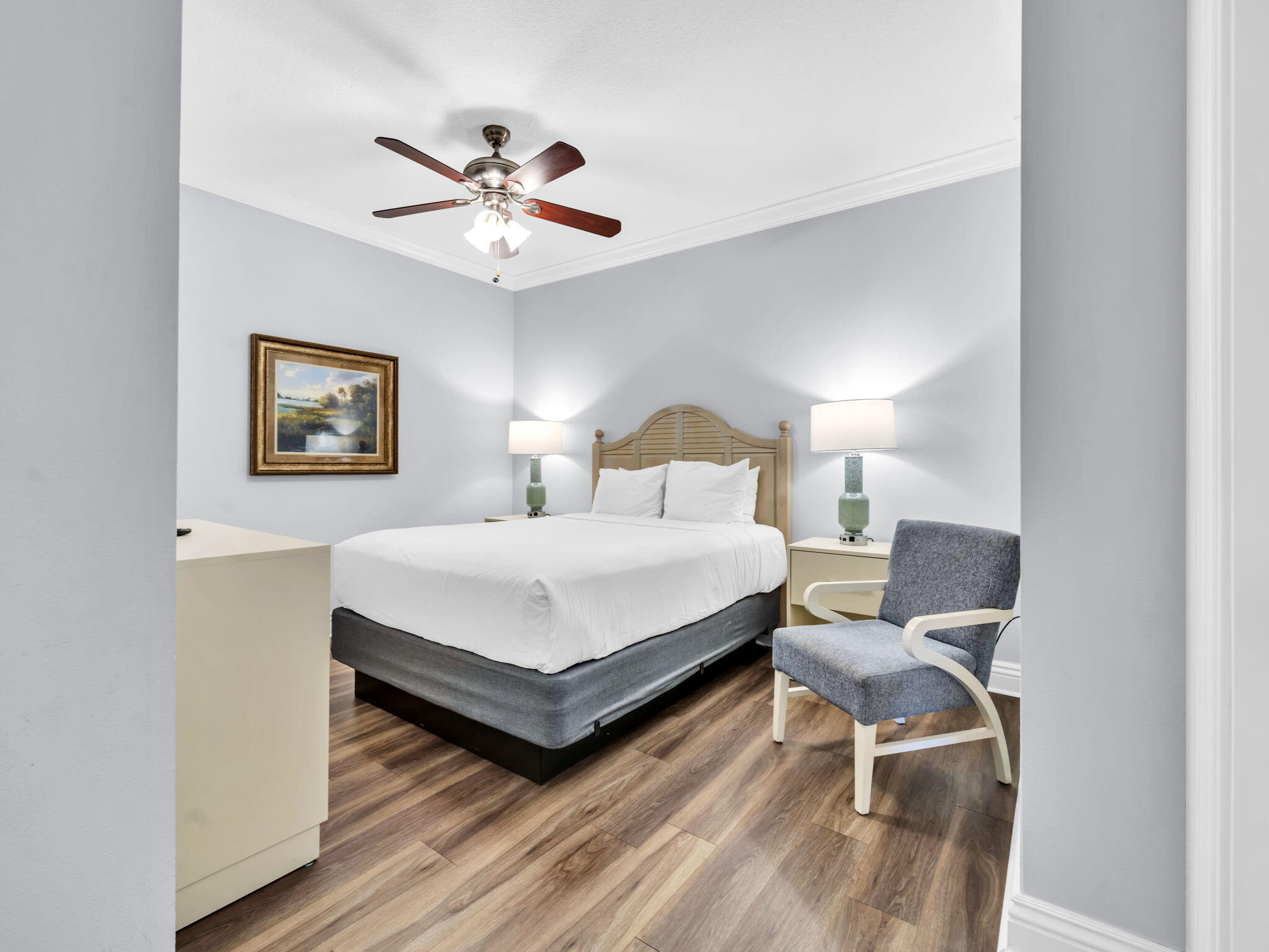 EMERALD GRANDE - Residential