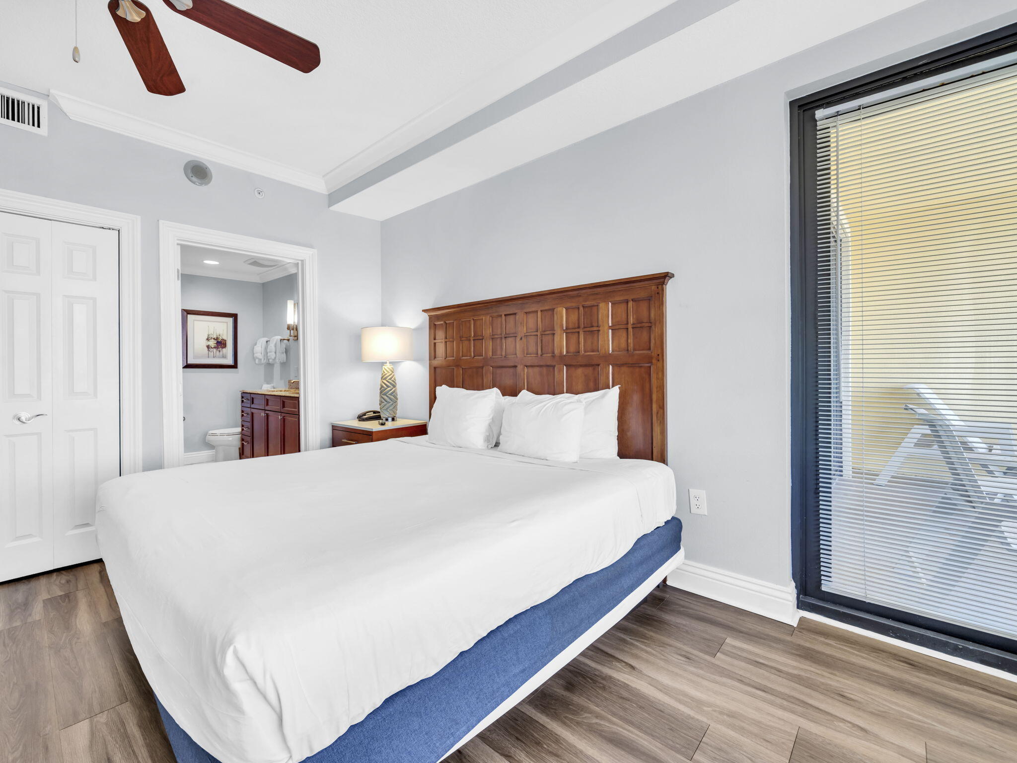 EMERALD GRANDE - Residential