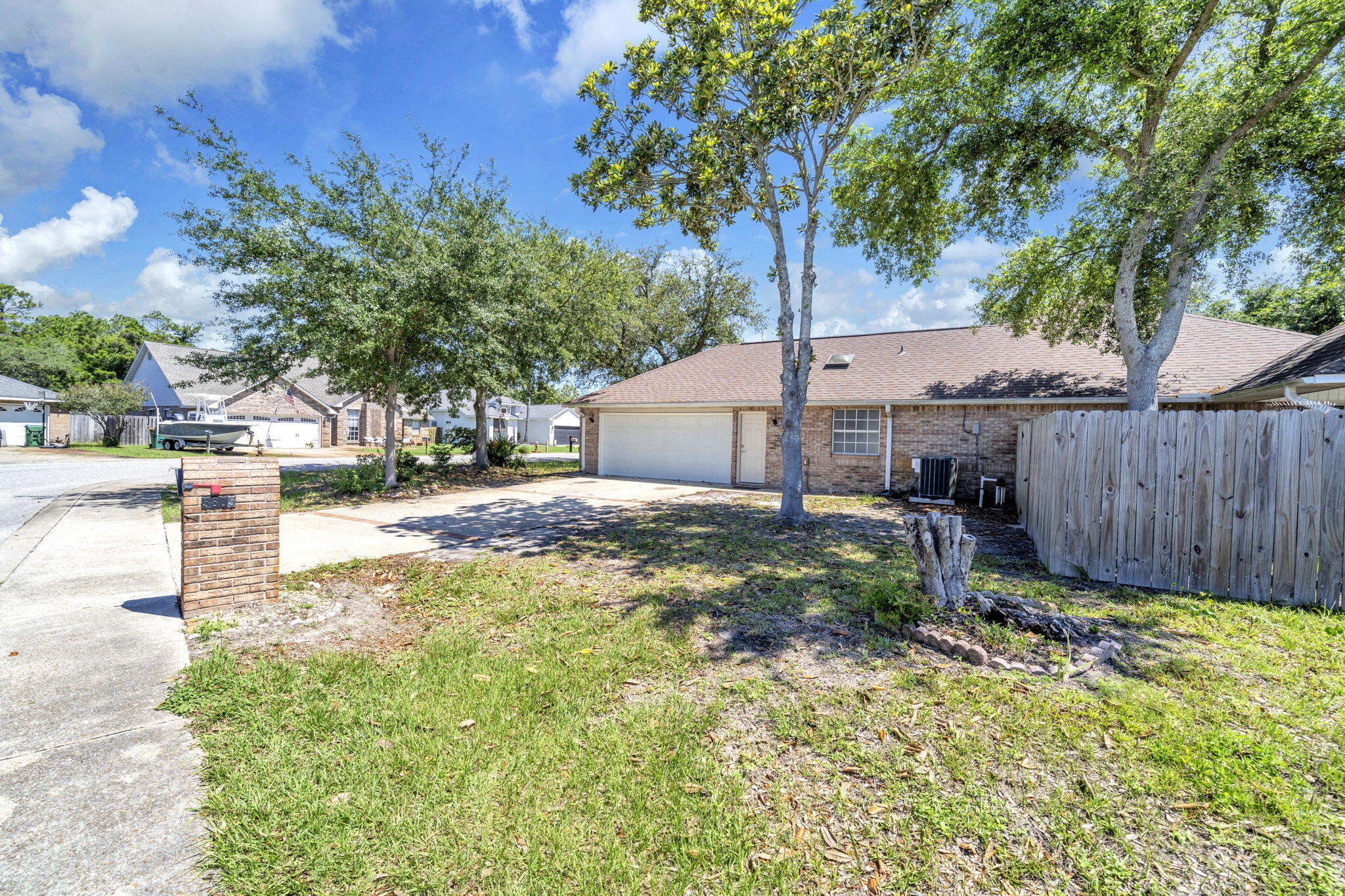 INDIAN TRAIL ESTATES - Residential
