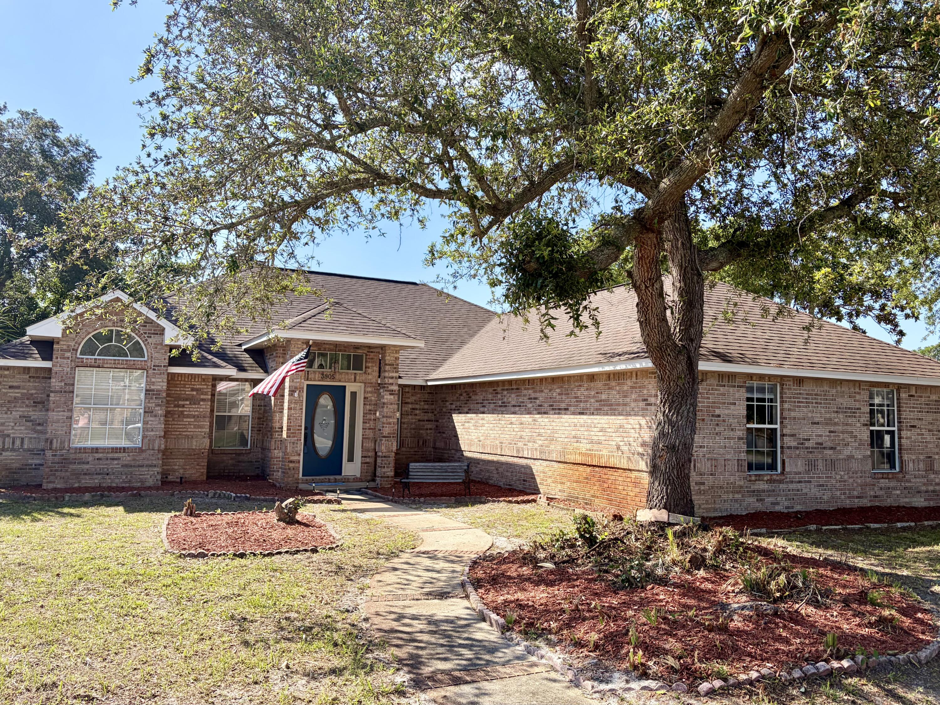 INDIAN TRAIL ESTATES - Residential