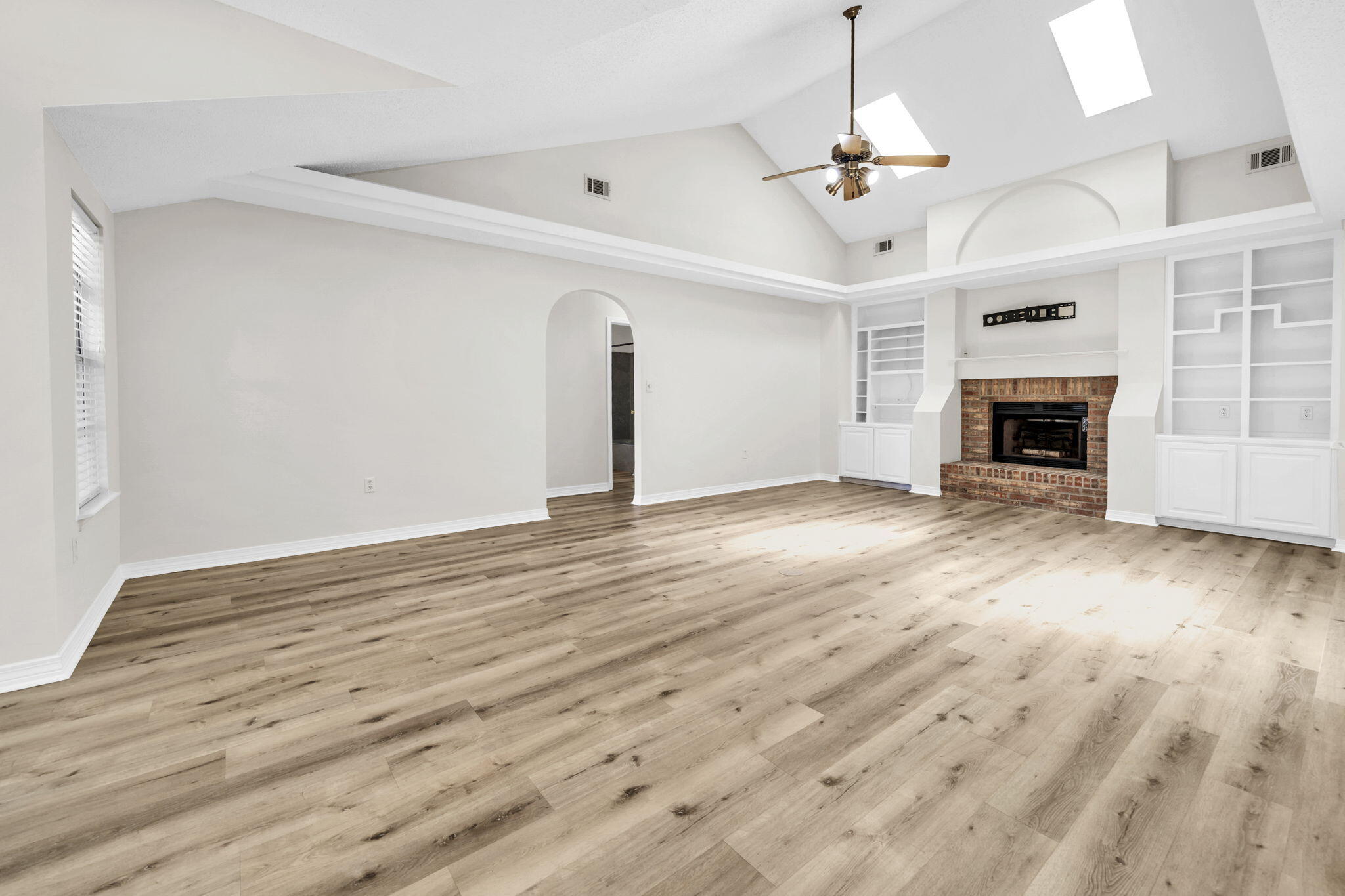 INDIAN TRAIL ESTATES - Residential