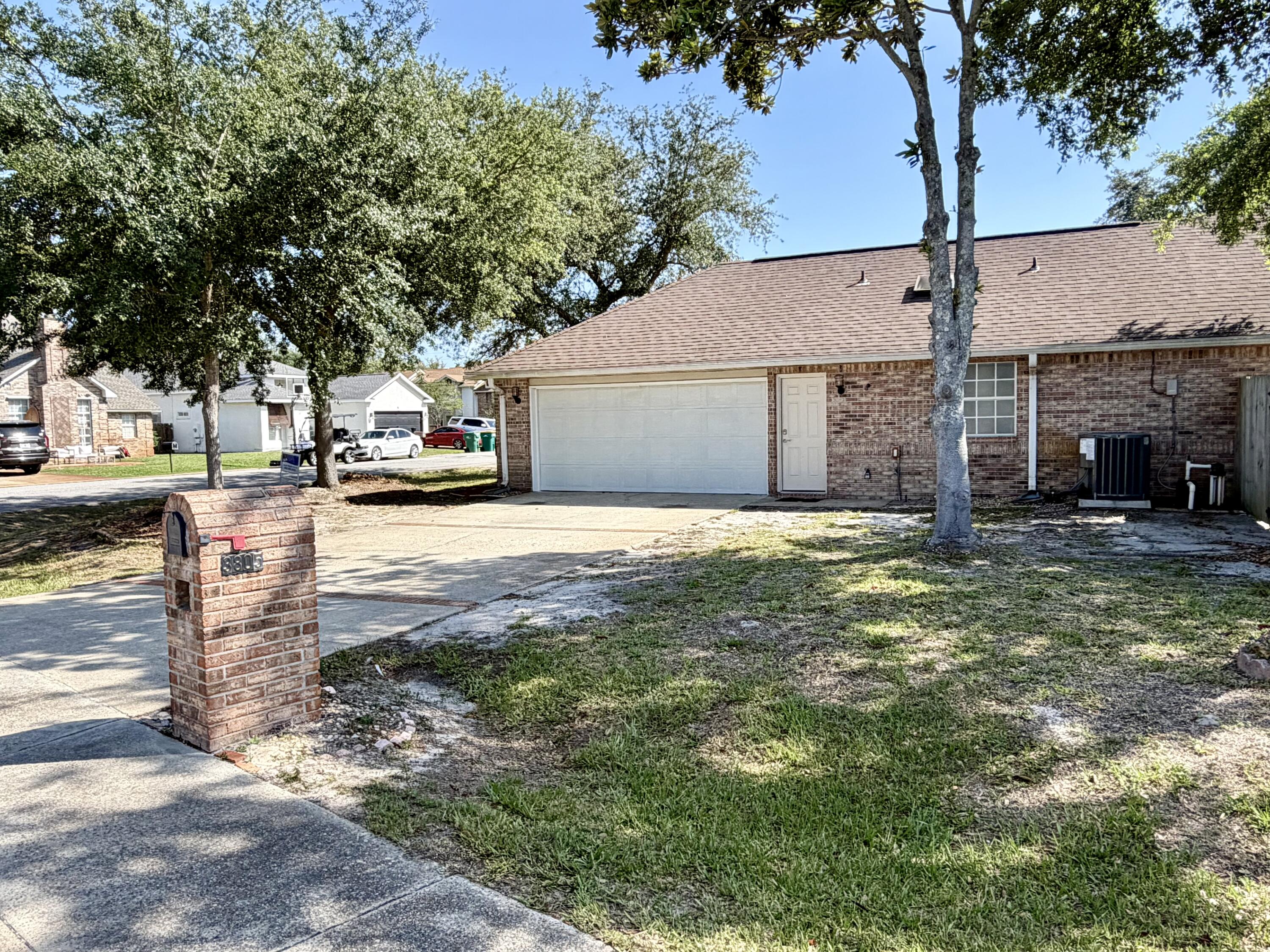 INDIAN TRAIL ESTATES - Residential