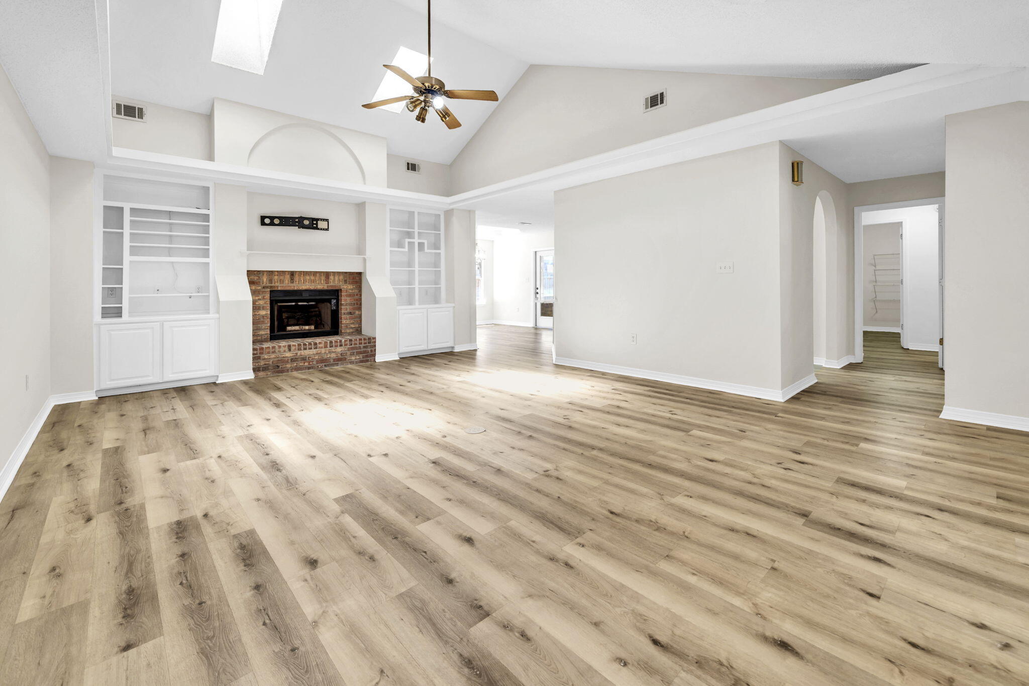 INDIAN TRAIL ESTATES - Residential