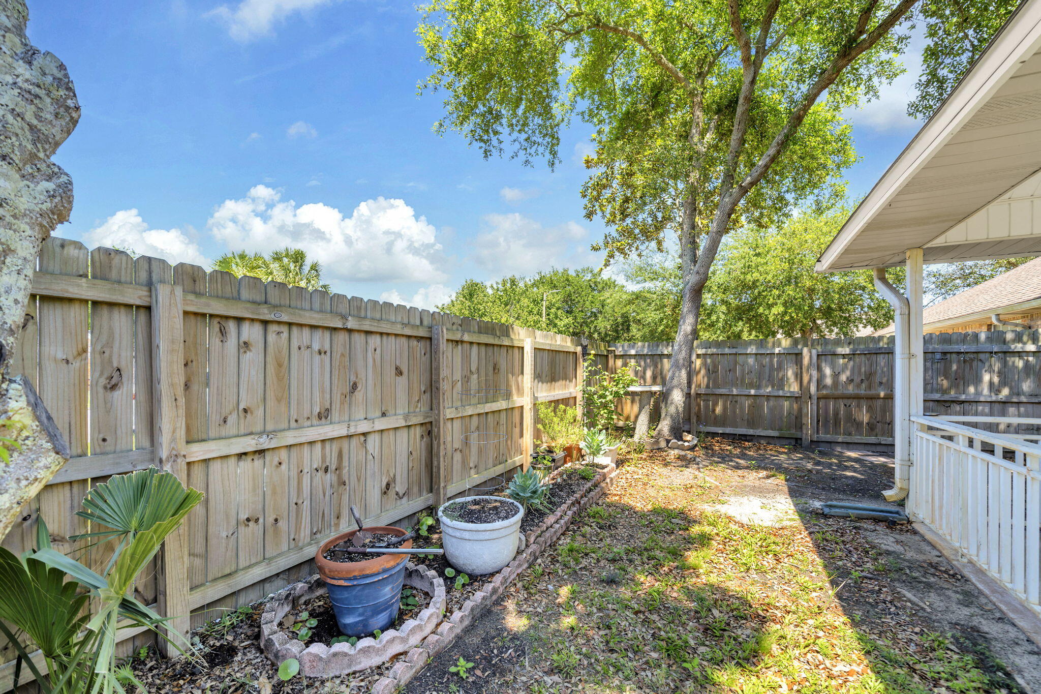 INDIAN TRAIL ESTATES - Residential