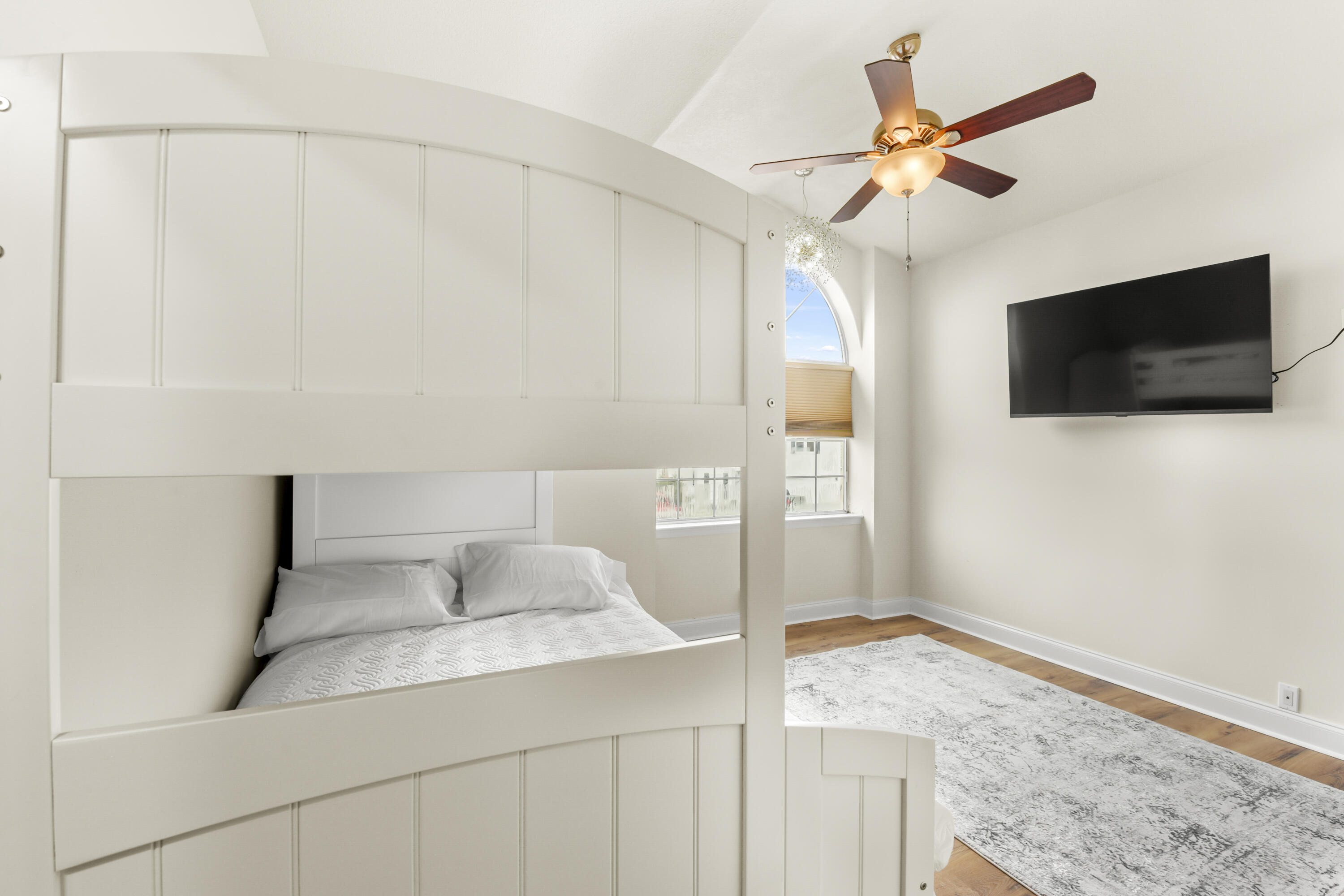 EMERALD BAY PH 1-B - Residential