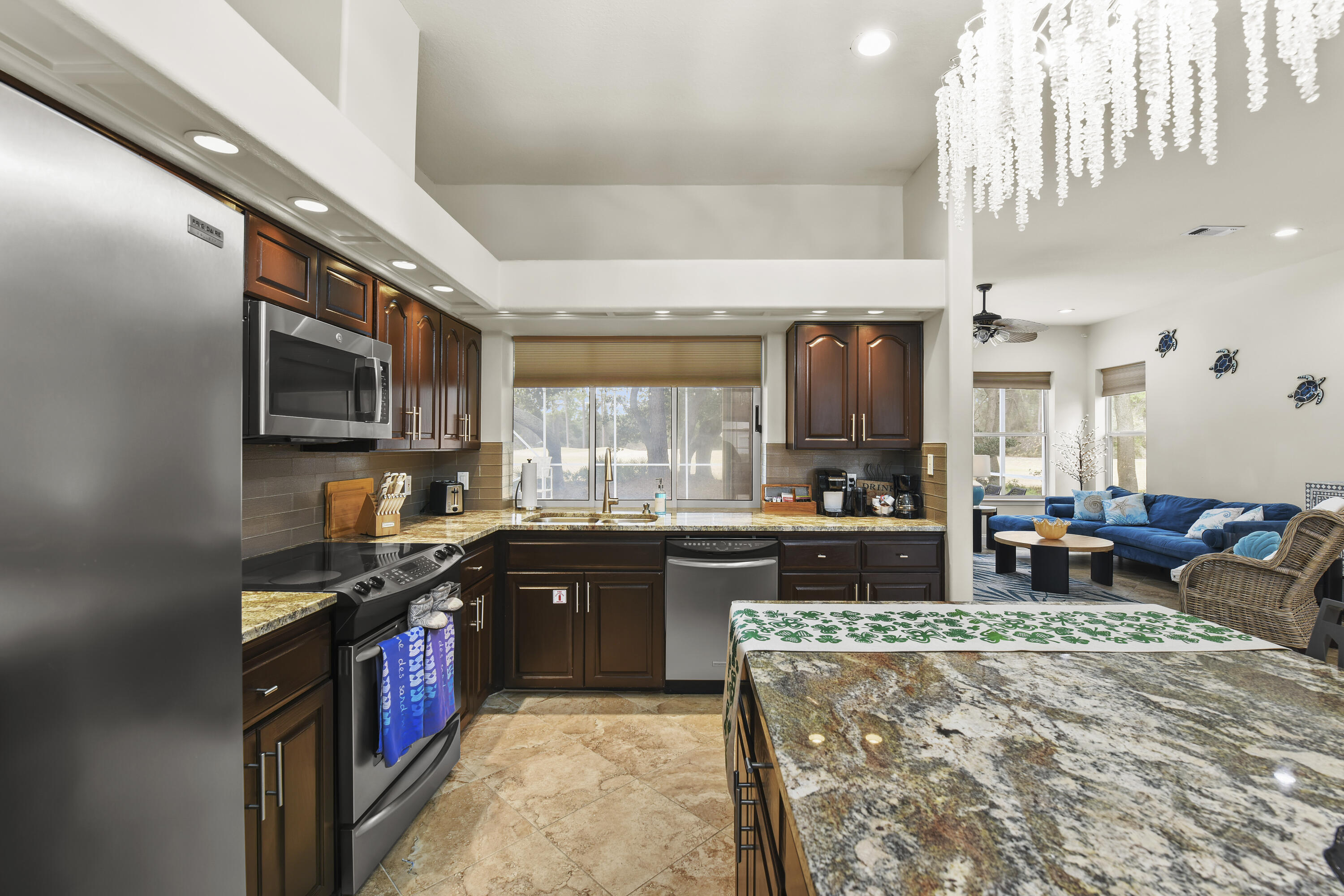 EMERALD BAY PH 1-B - Residential