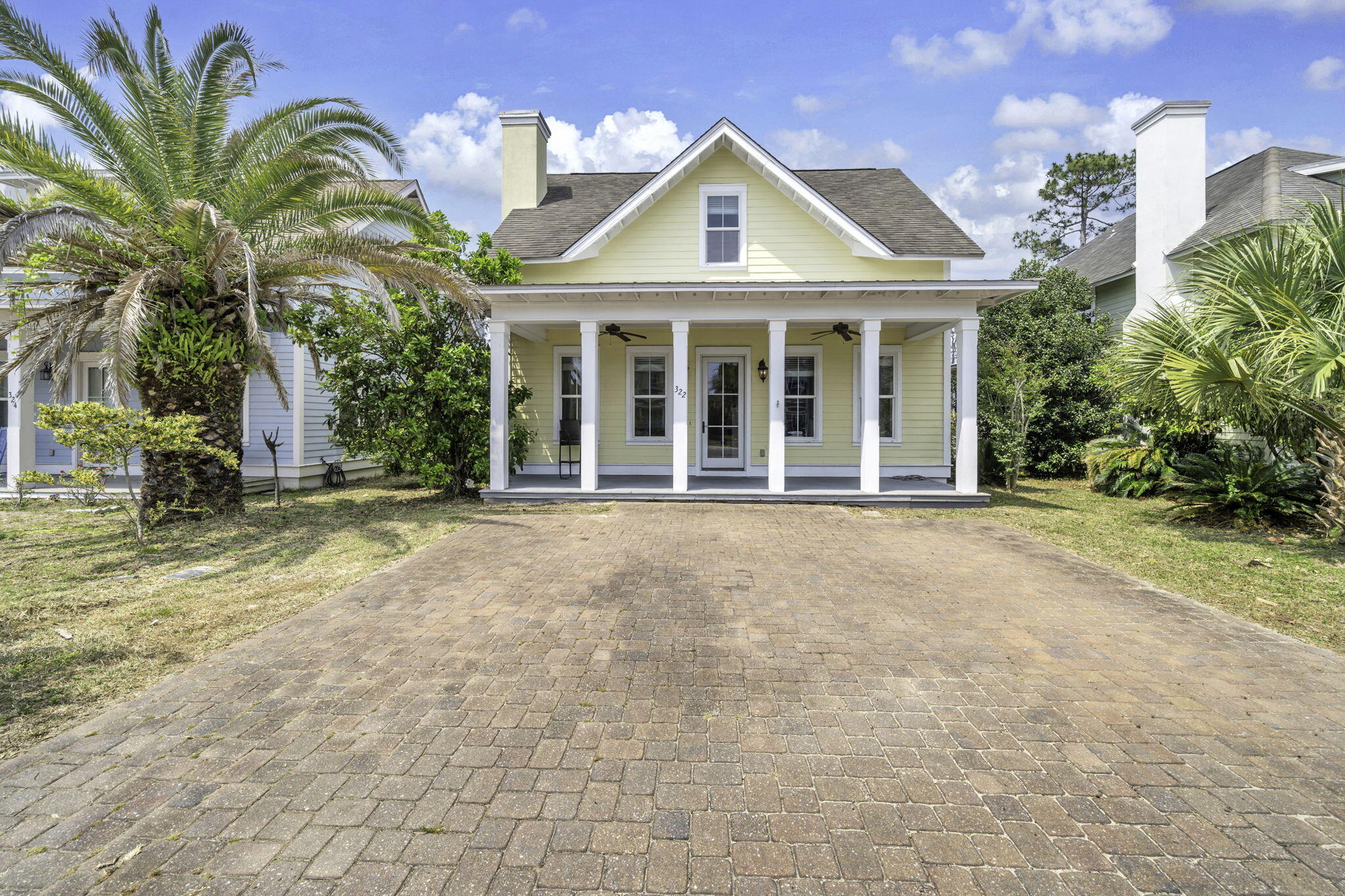 HARRISON'S WALK - Residential